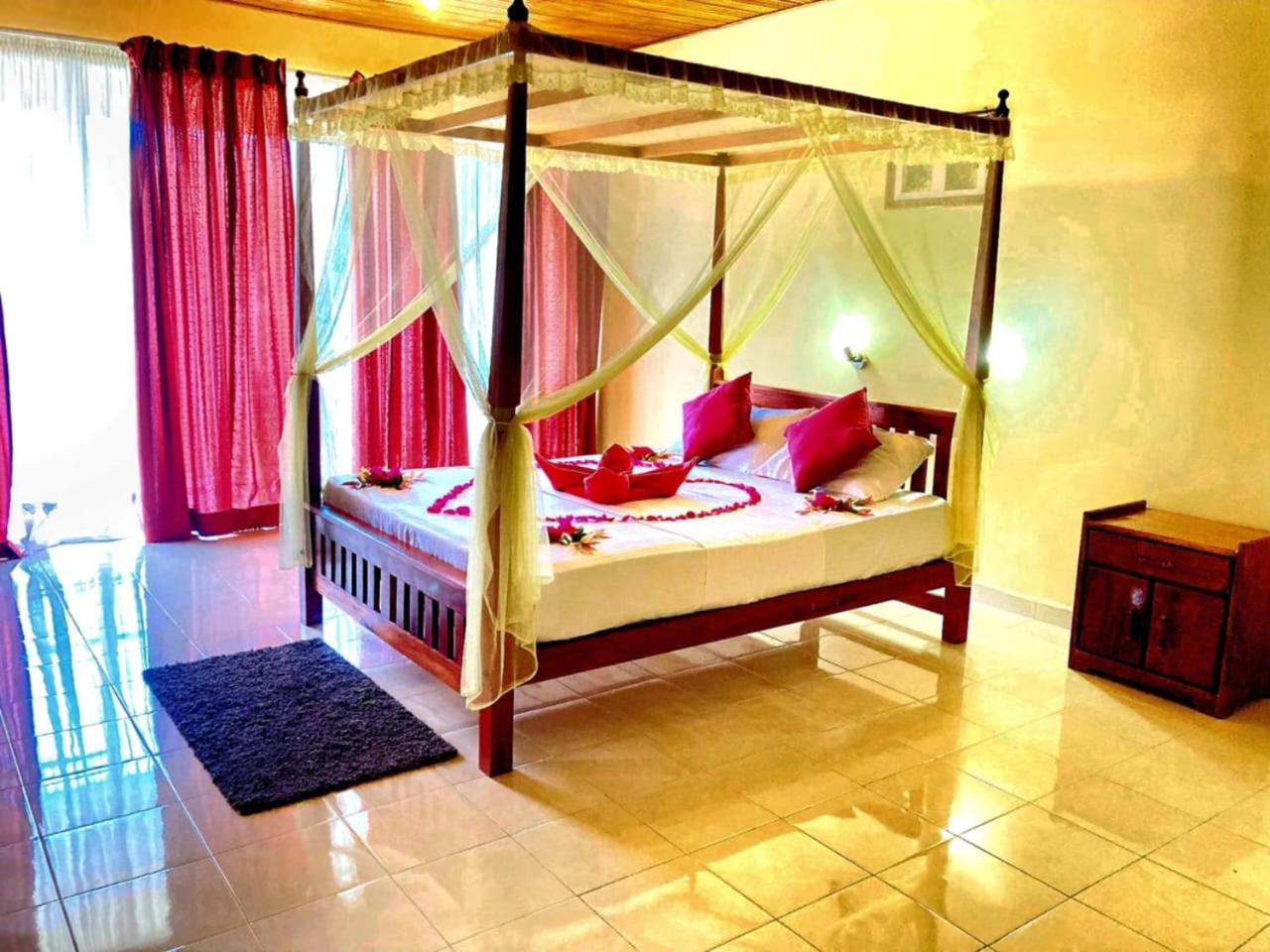 Deluxe Suite photo 1