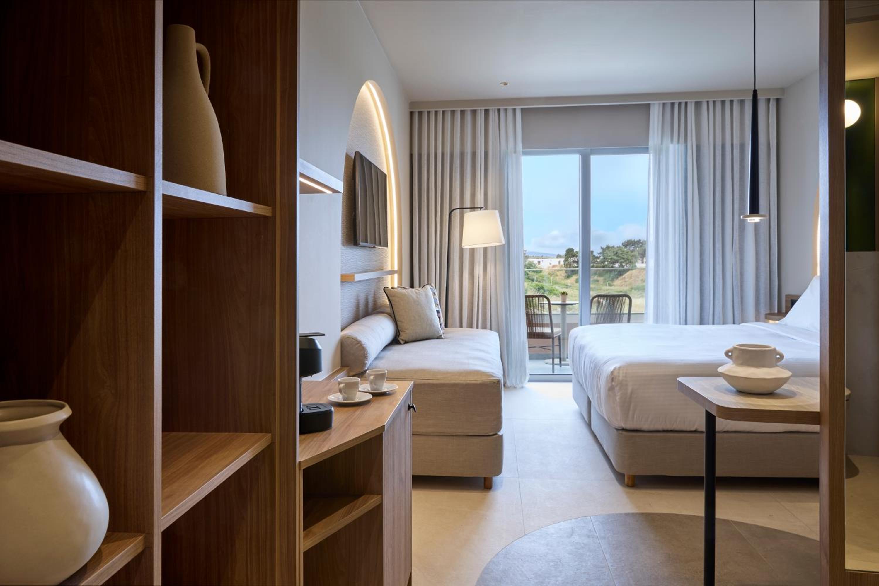 Superior Room Partial Sea View photo 3