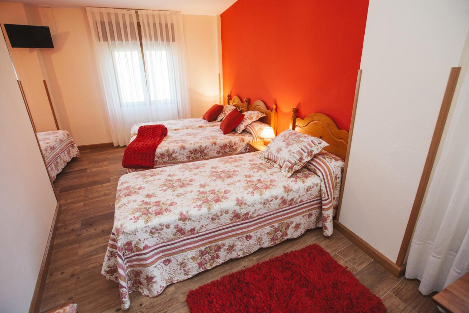 Quadruple Room - Photo 2