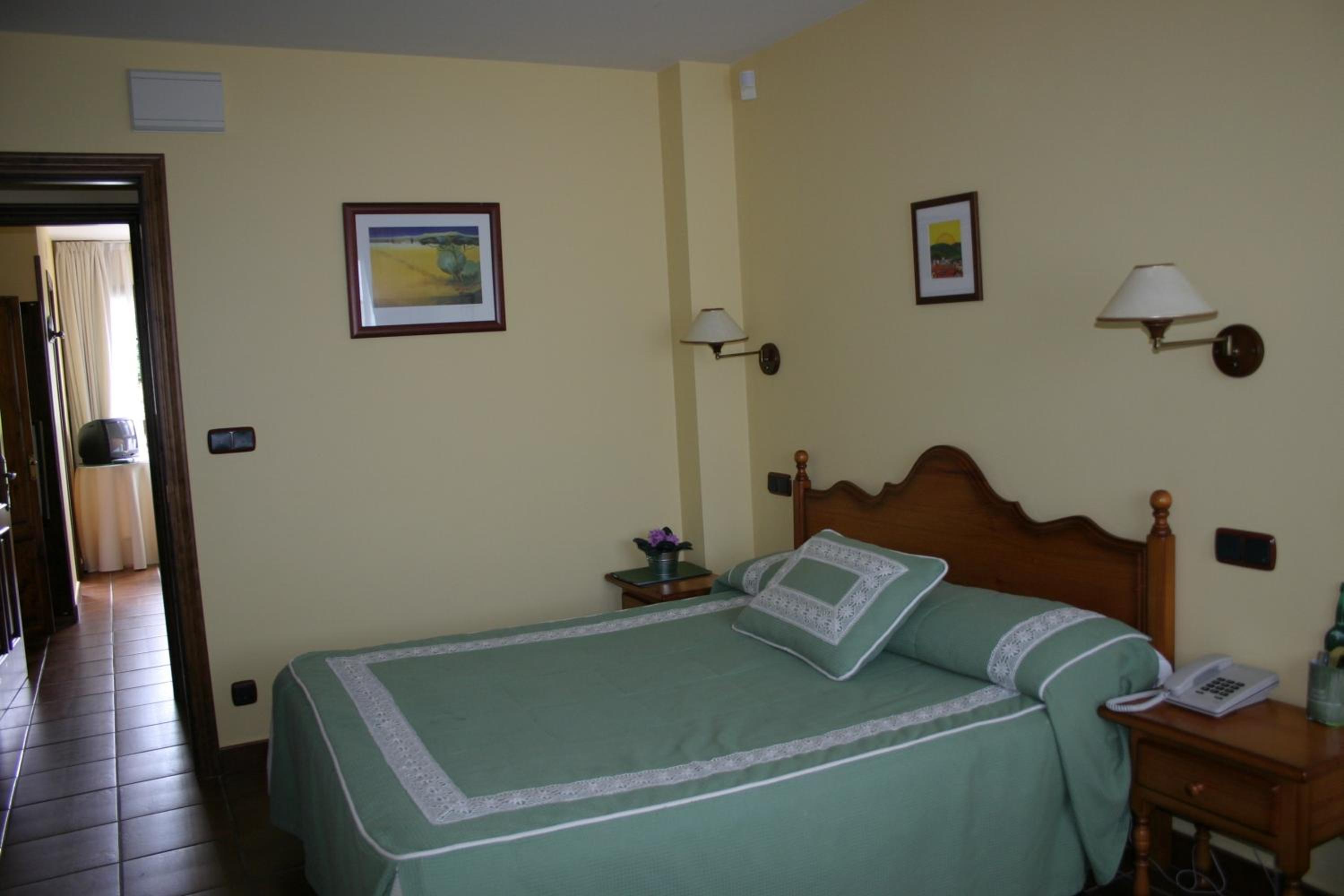 Habitación Doble o con Dos Camas
