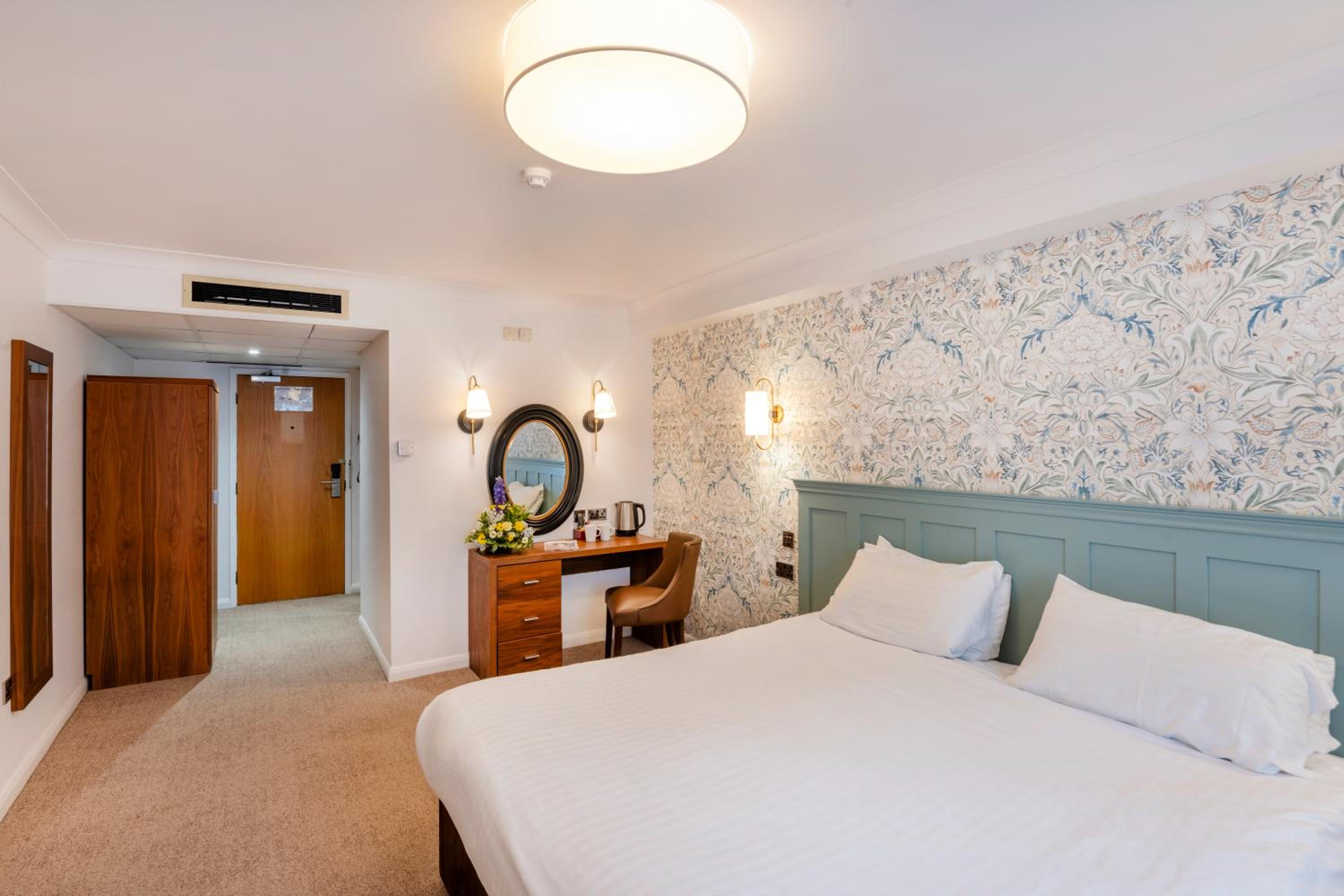 Standard Room - Photo 8