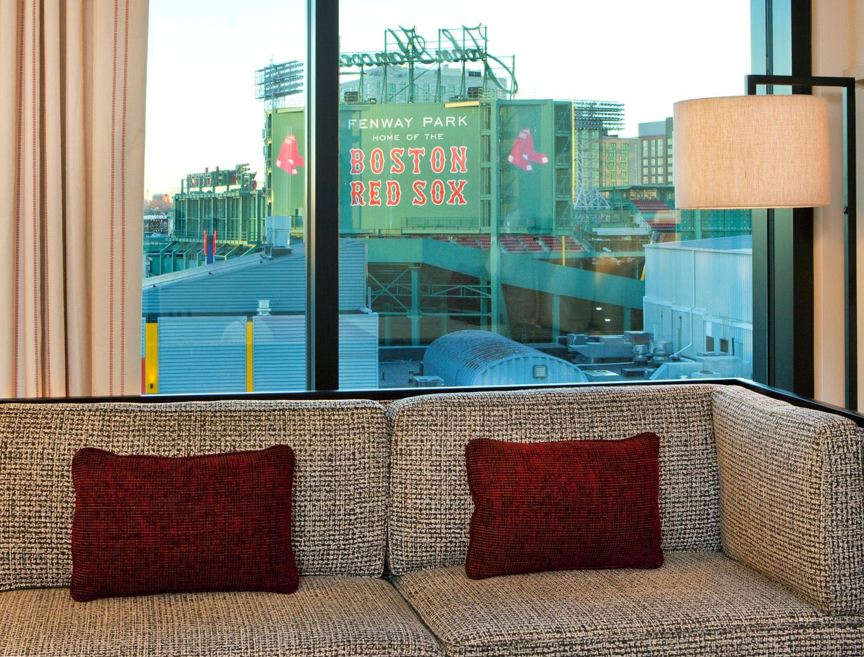 Fenway King Room - Photo 6