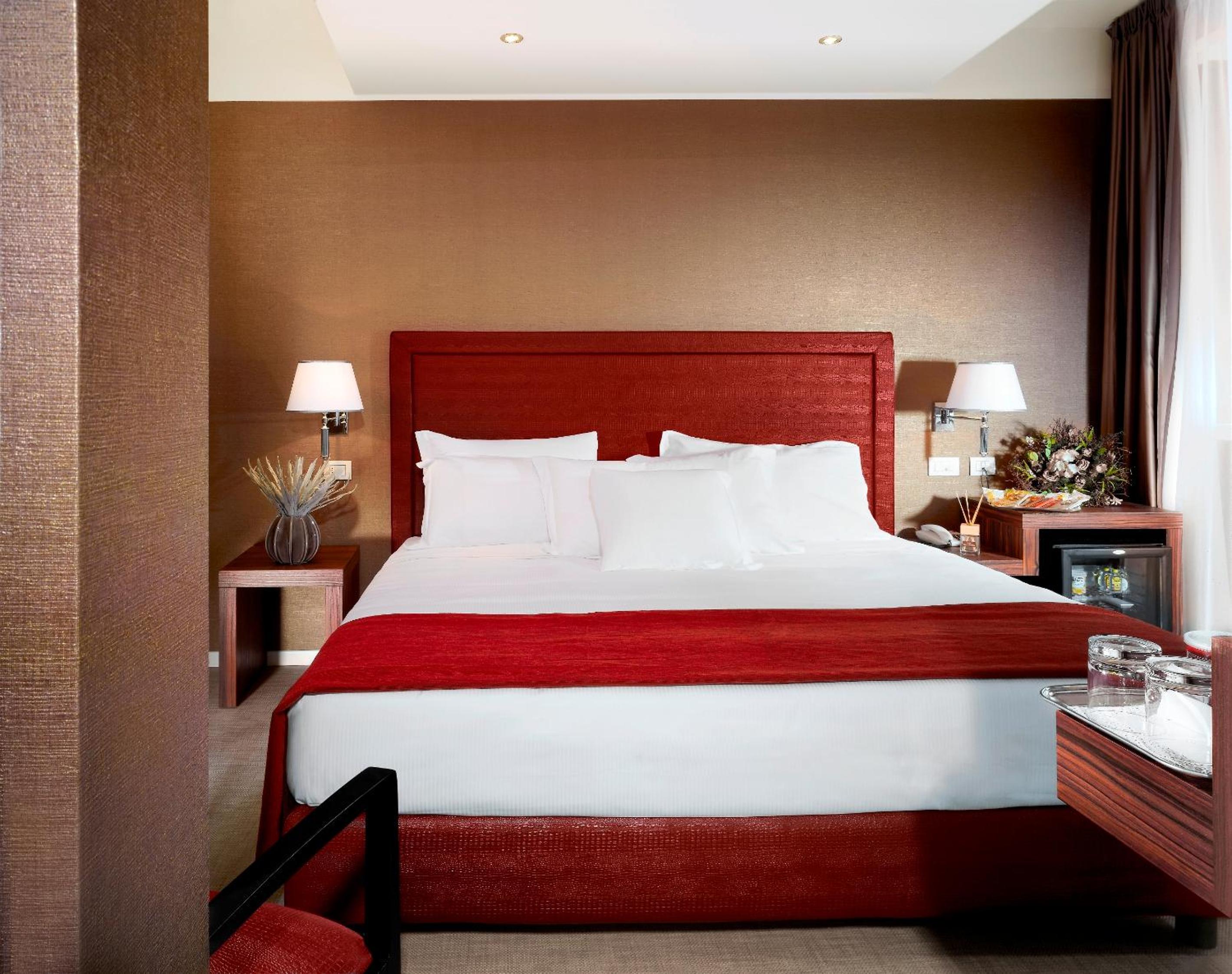 Suite - Photo 2