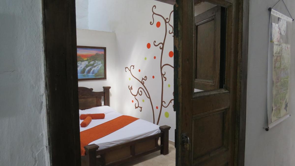 Triple Room with Private Bathroom photo 2