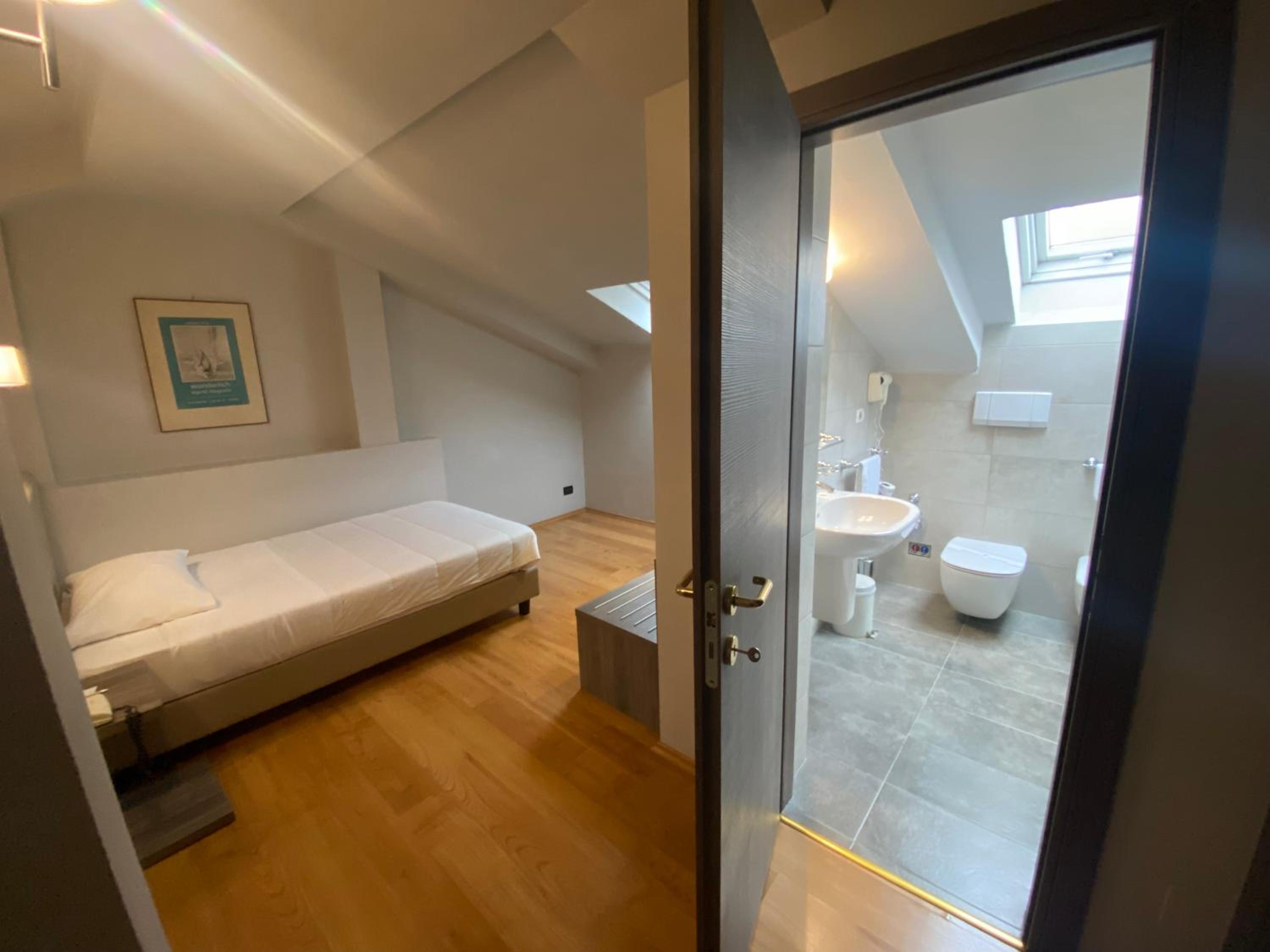 Economy Single Room