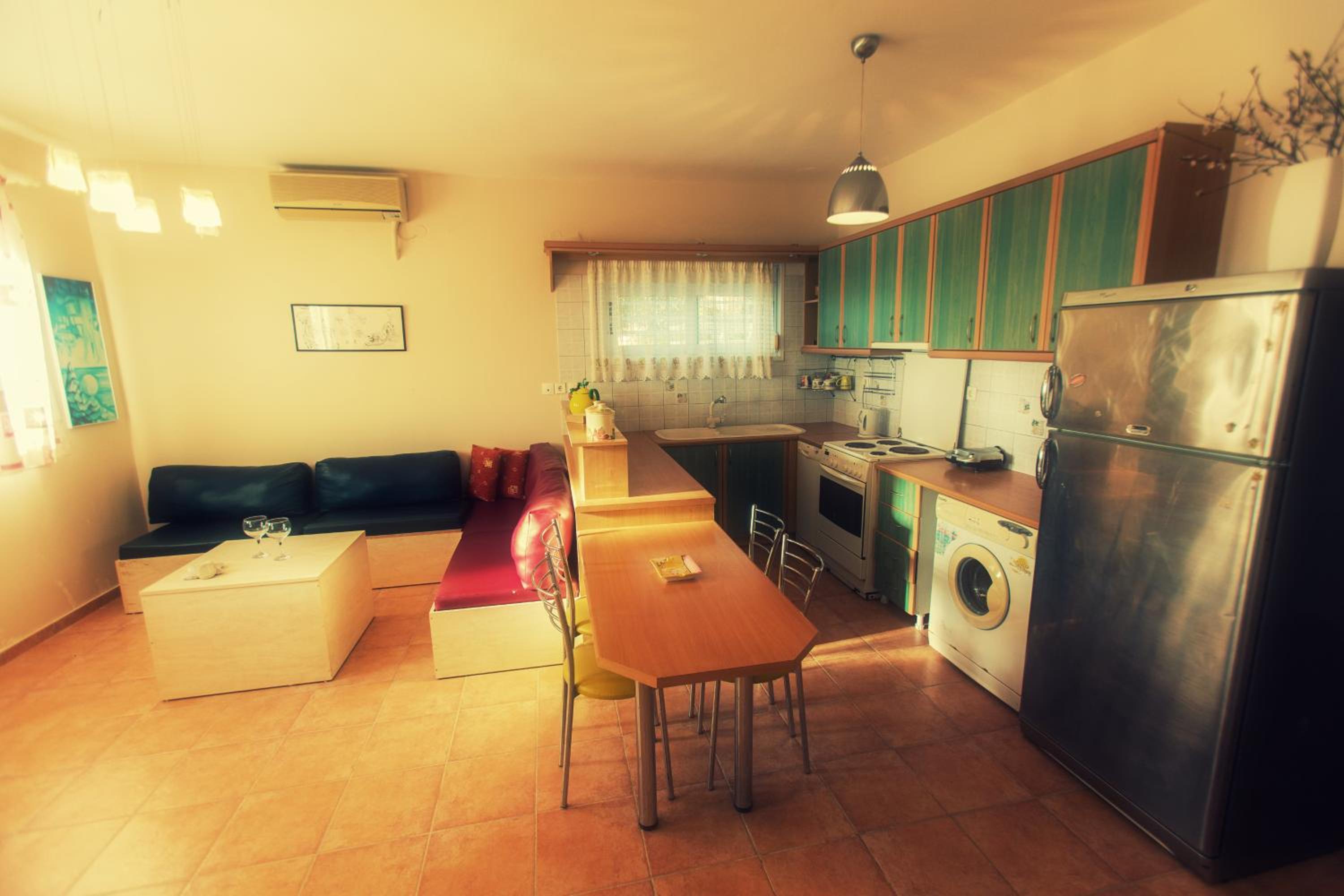 Three Bedroom Apartment with Sea View photo 3