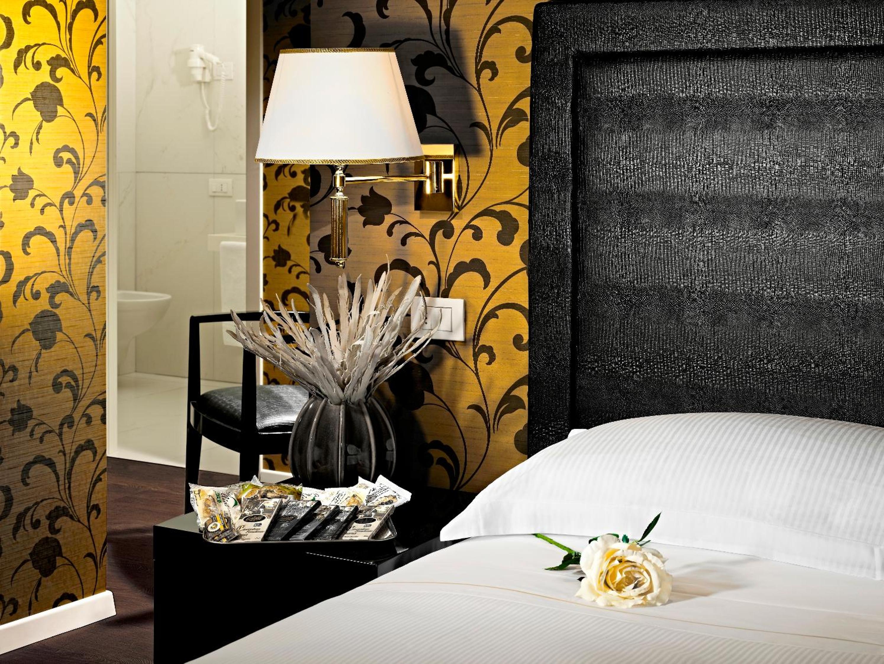 Suite - Photo 3