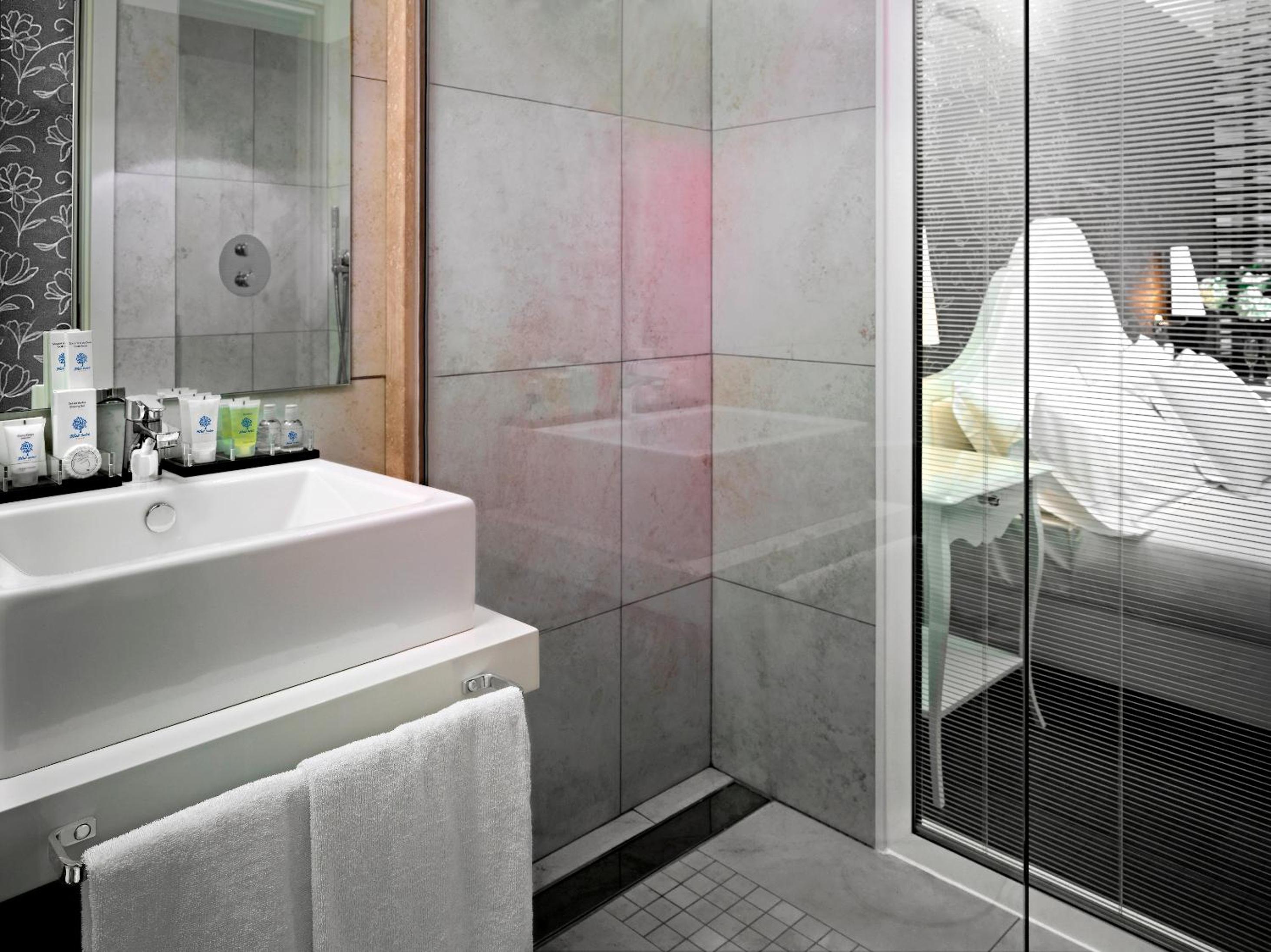 Superior Double Room - Photo 3