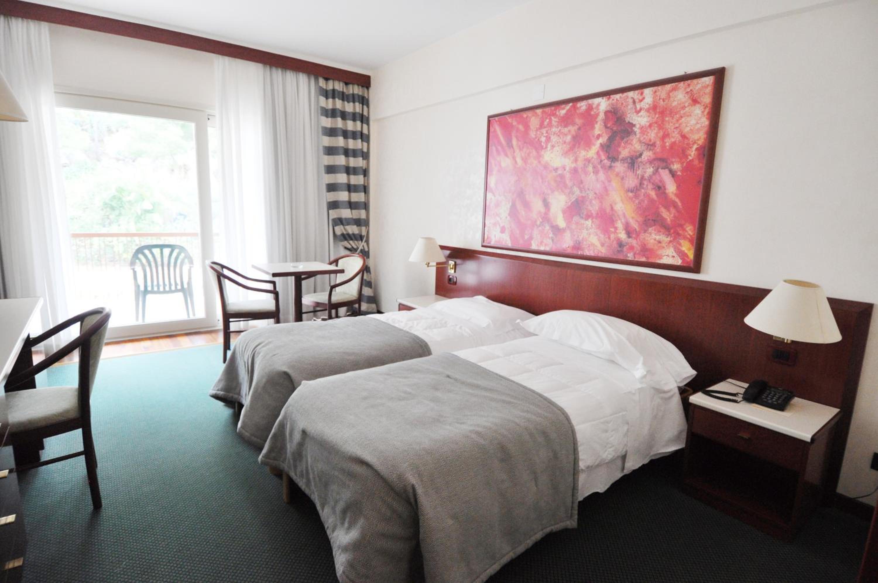 Double or Twin Room with Garden View - Photo 1