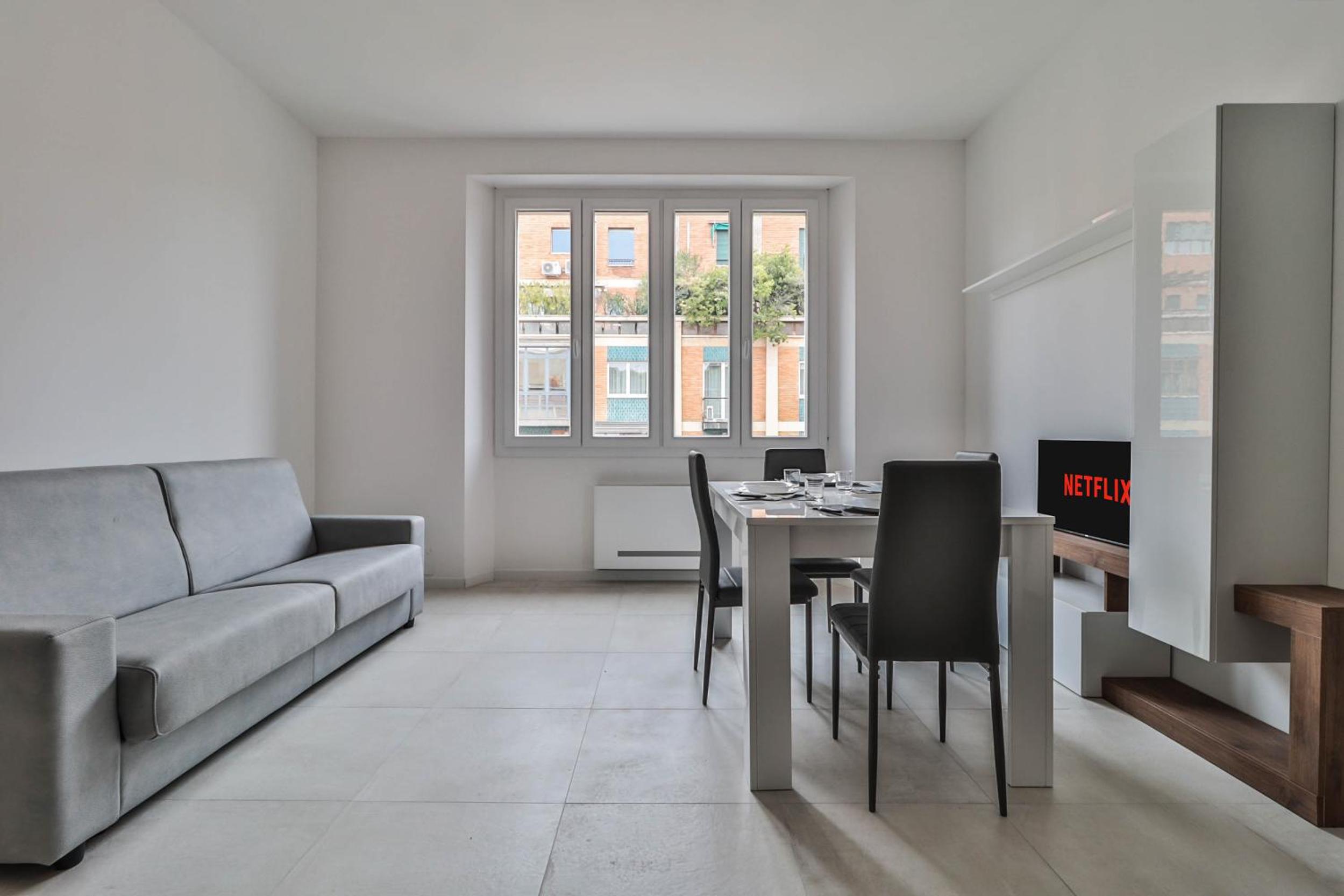 One-Bedroom Apartment