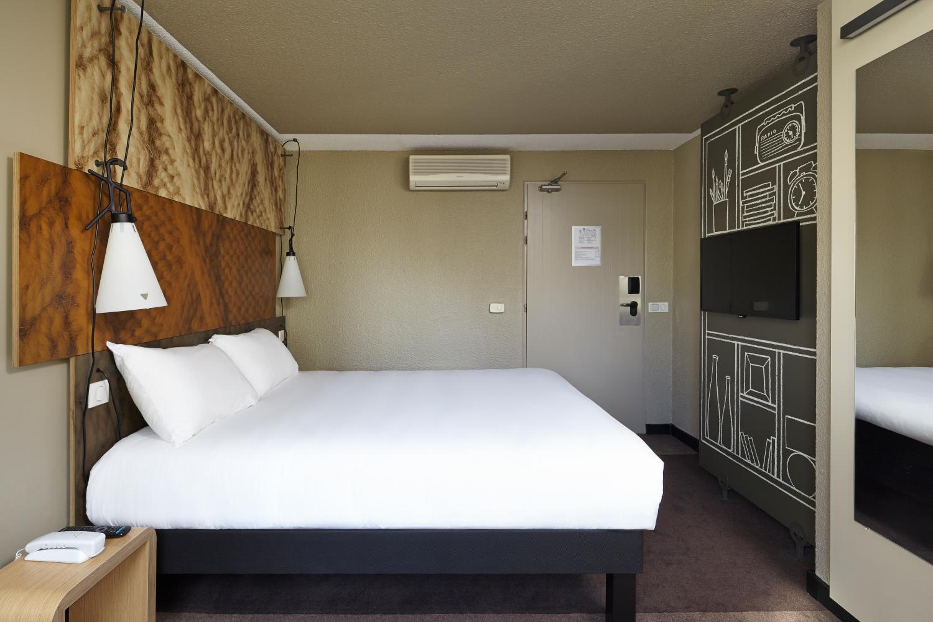 Standard Double Room - Photo 4
