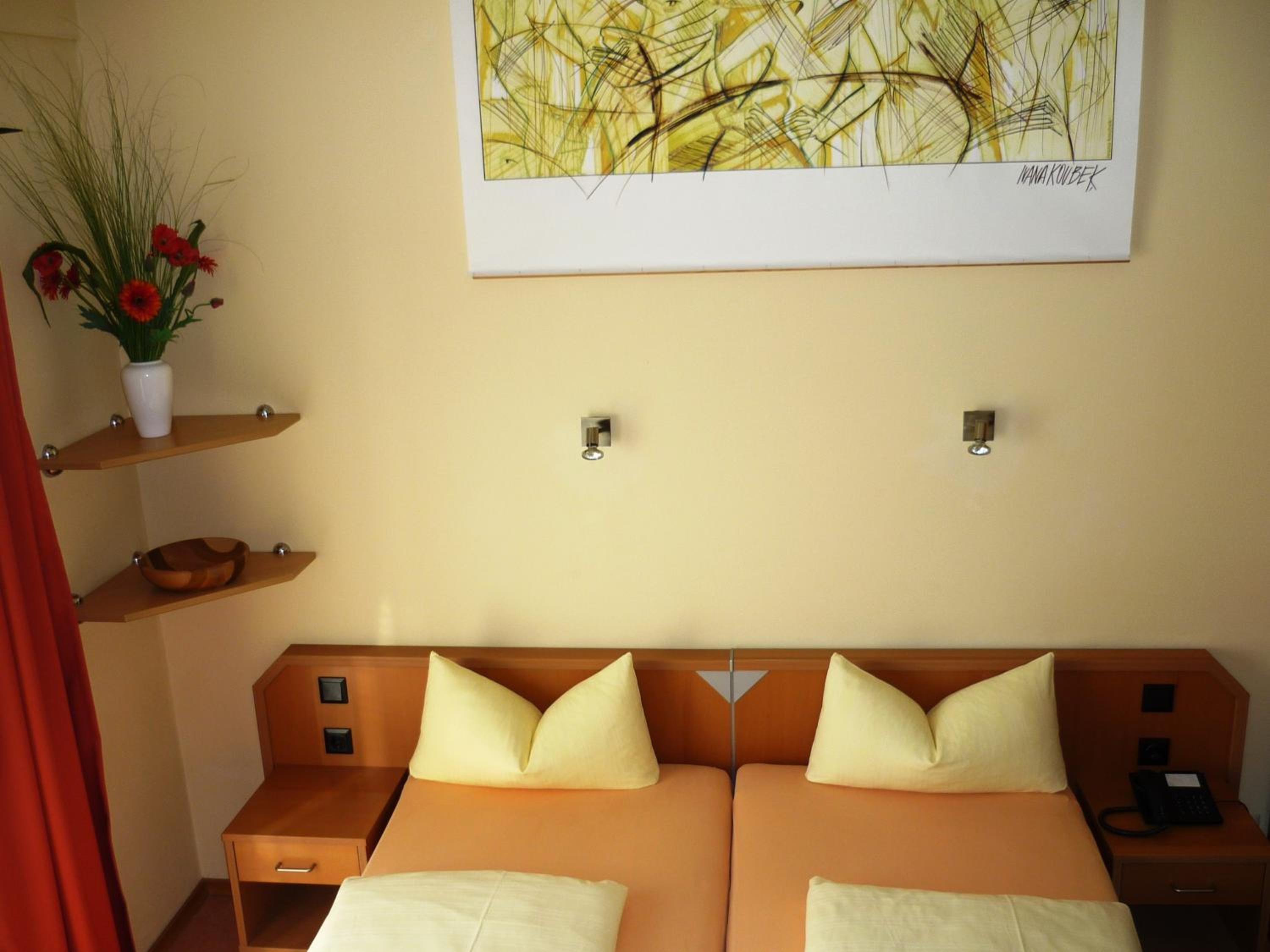 Small Apartment photo 2