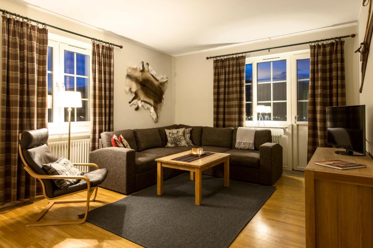Apartment with Balcony - Photo 1