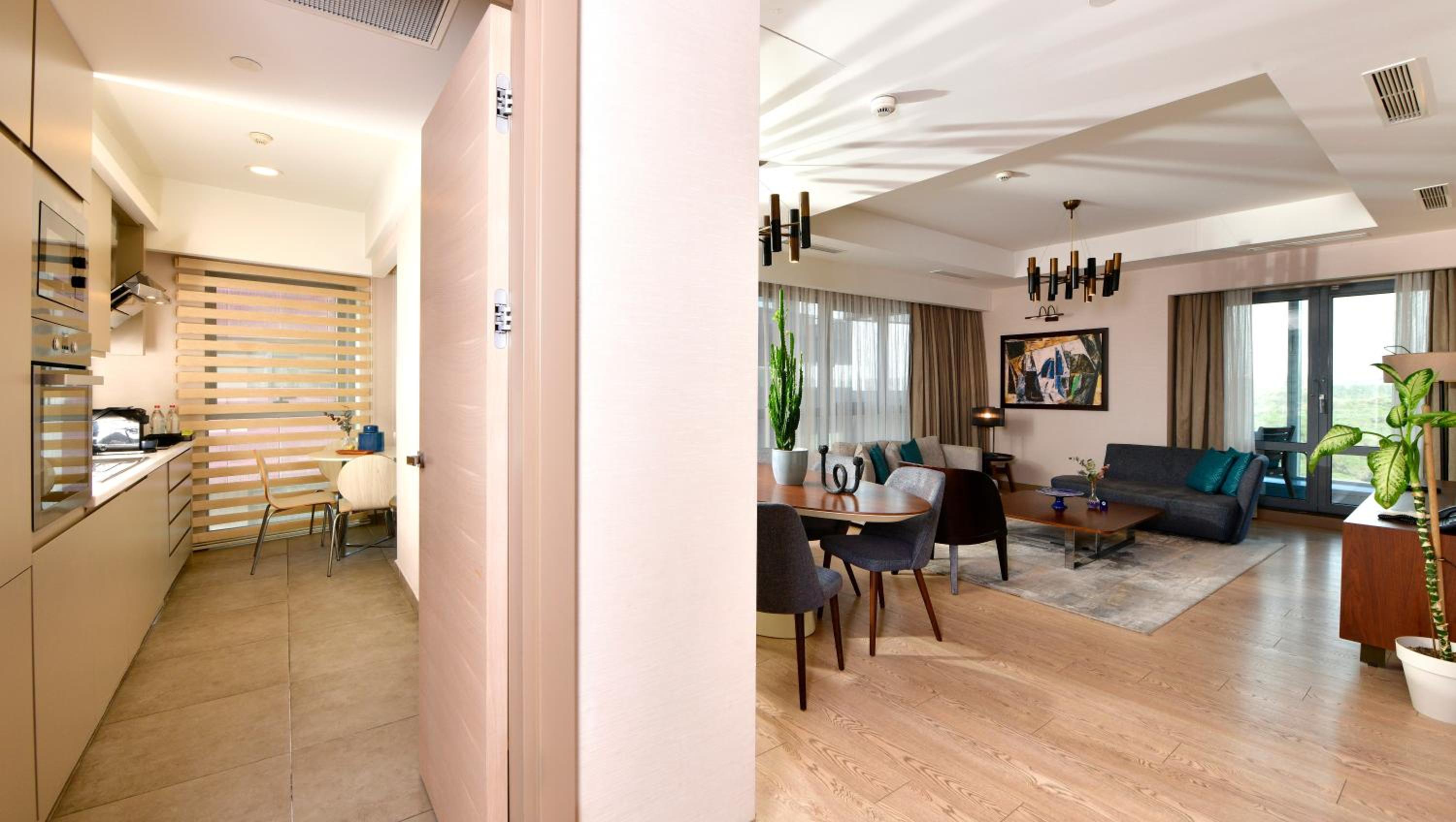 Two-Bedroom Apartment with View photo 2