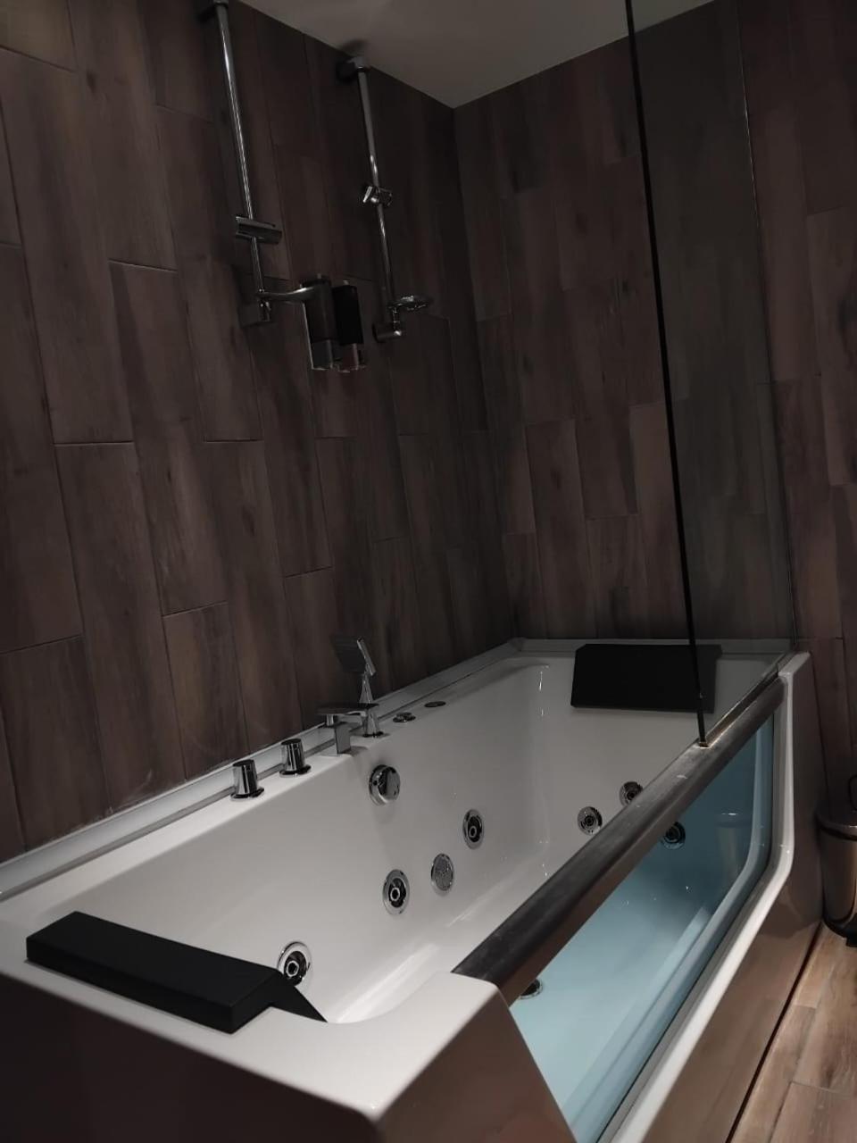 Deluxe Studio - Photo 1