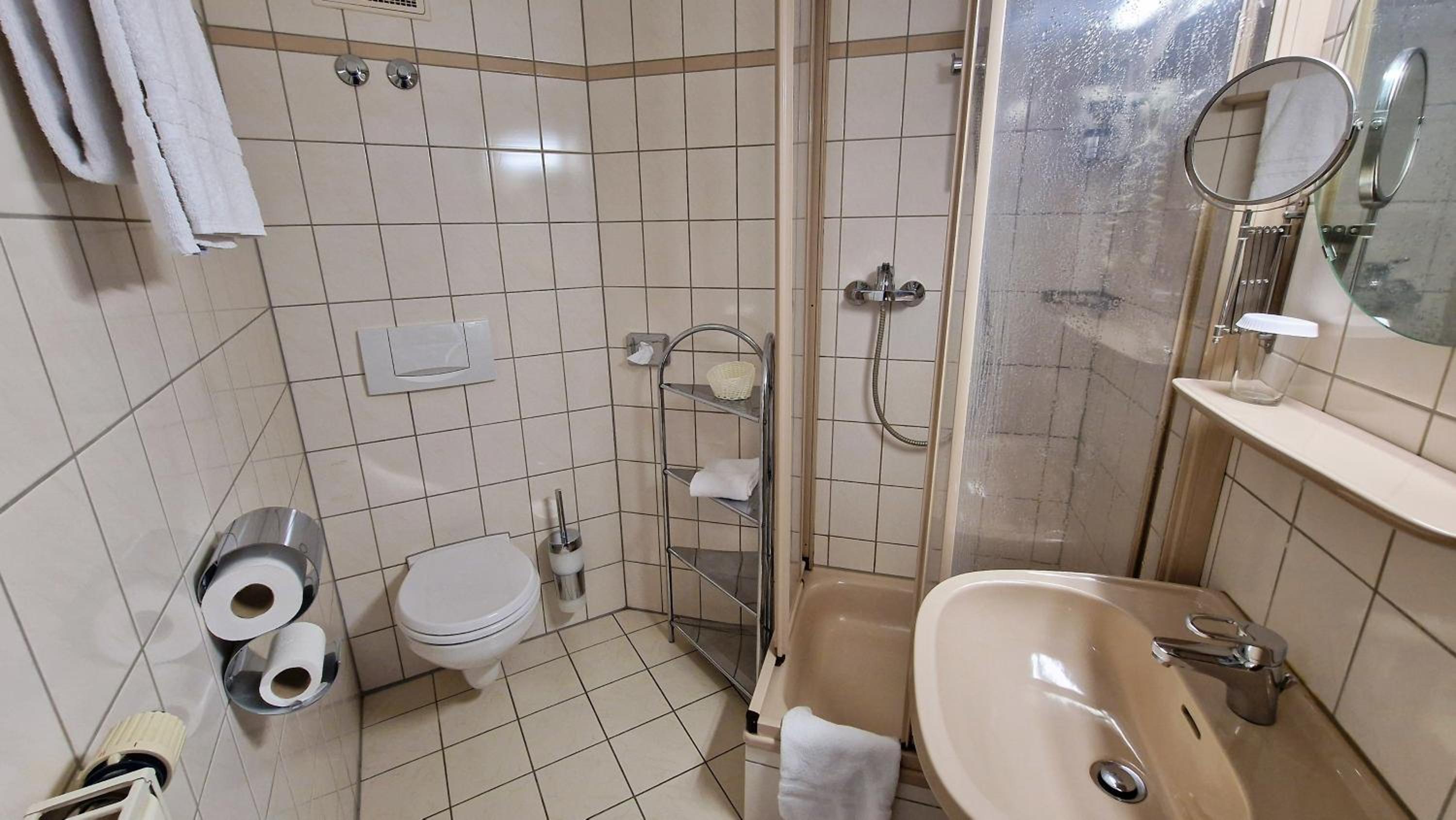 Small Single Room