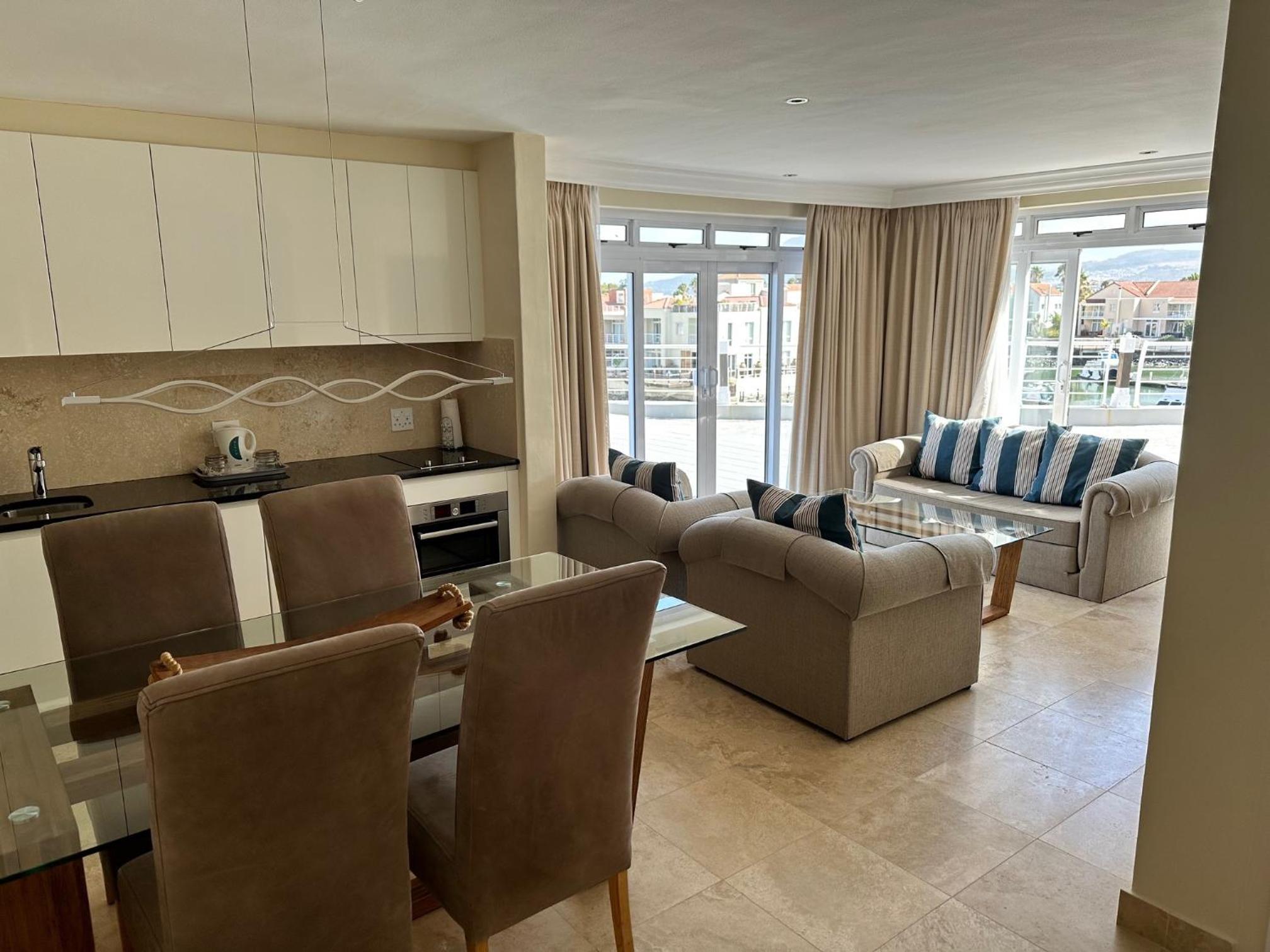 Self Catering Suite Marina view photo 2