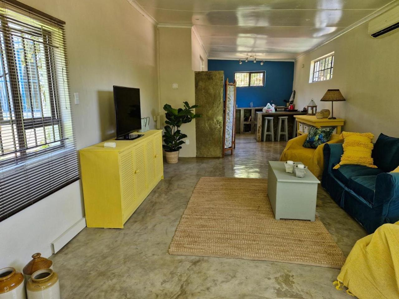 Deluxe King Studio - Photo 2