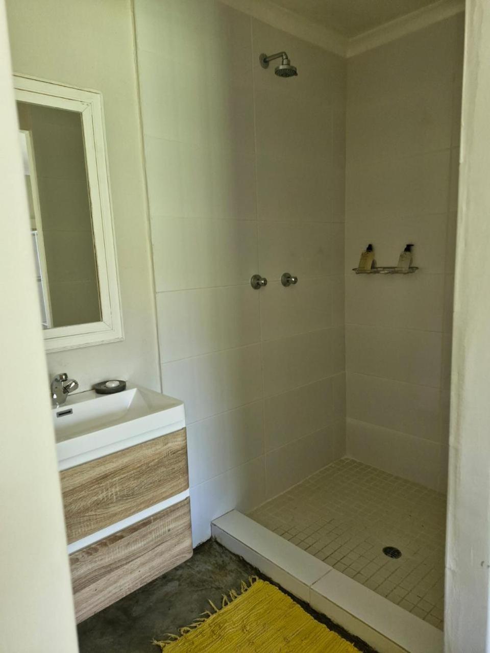 Deluxe King Studio - Photo 7