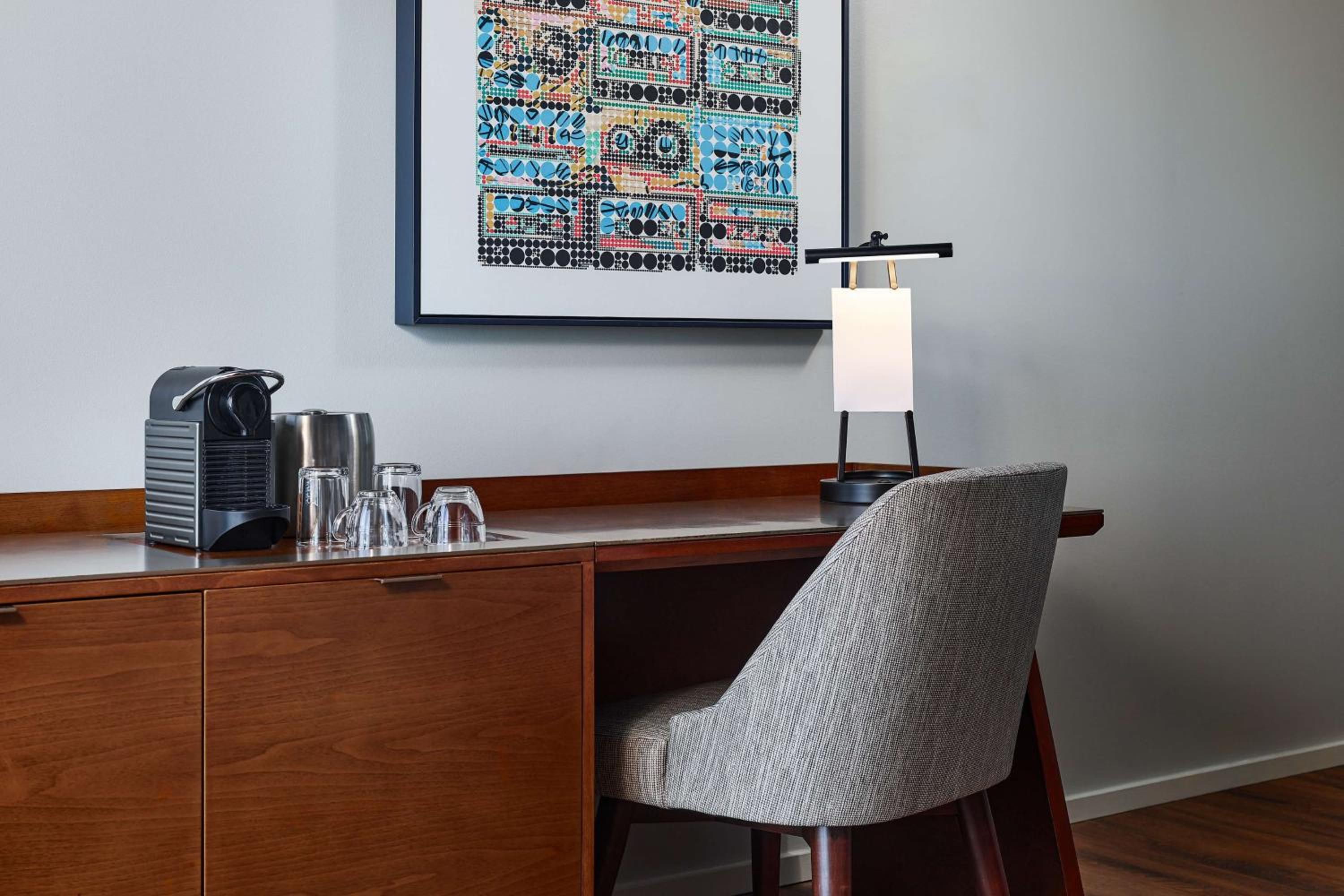 Corner King Room photo 2