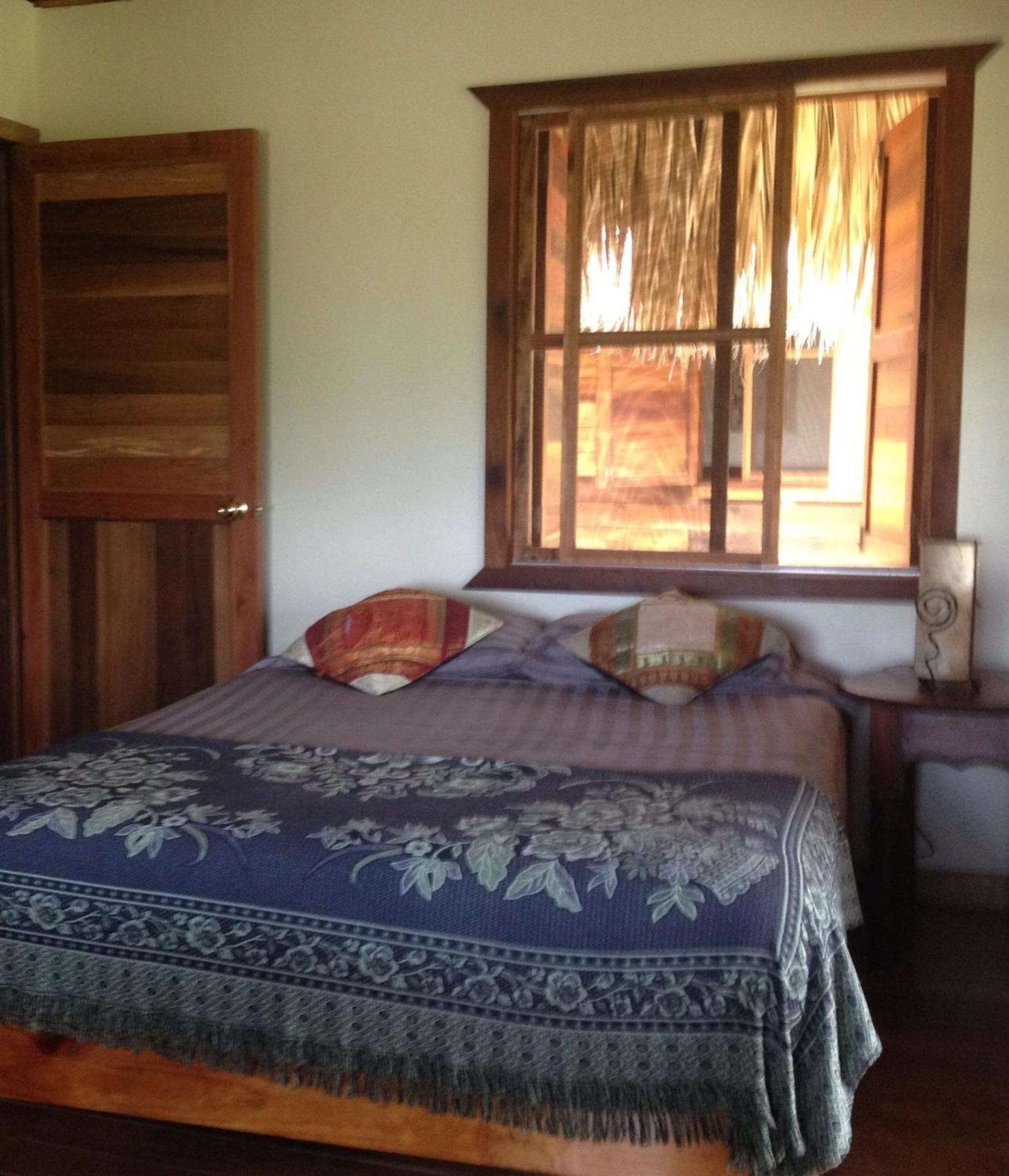 Deluxe Bungalow with Garden View photo 2
