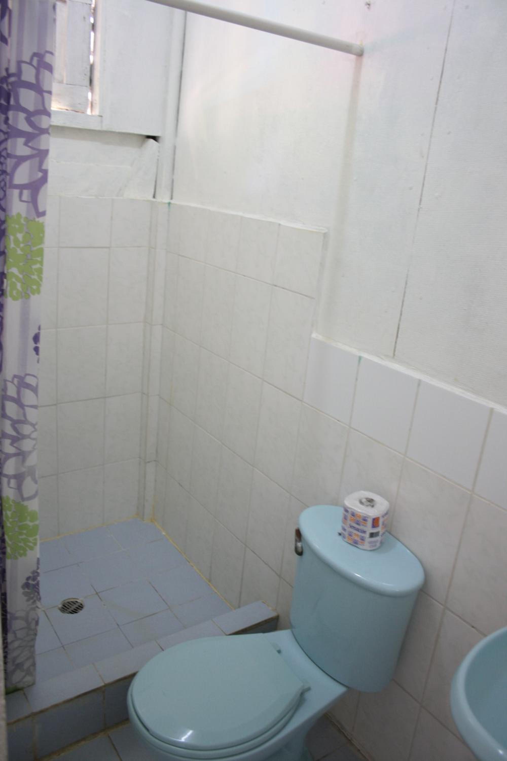 Twin Room with Private Bathroom photo 3