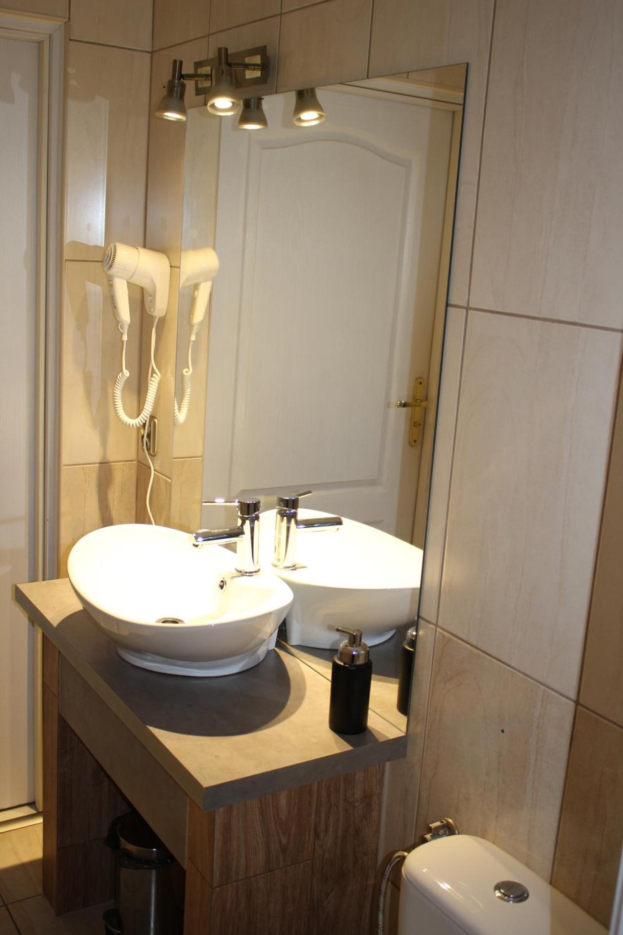 Classic Studio 2 (Adults) - Photo 25