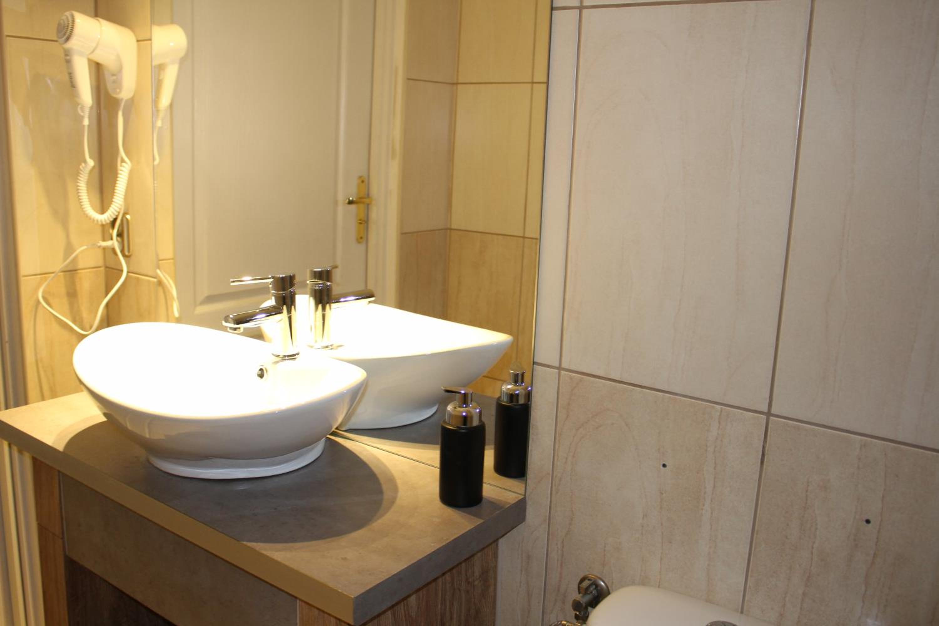 Classic Studio 2 (Adults) - Photo 3