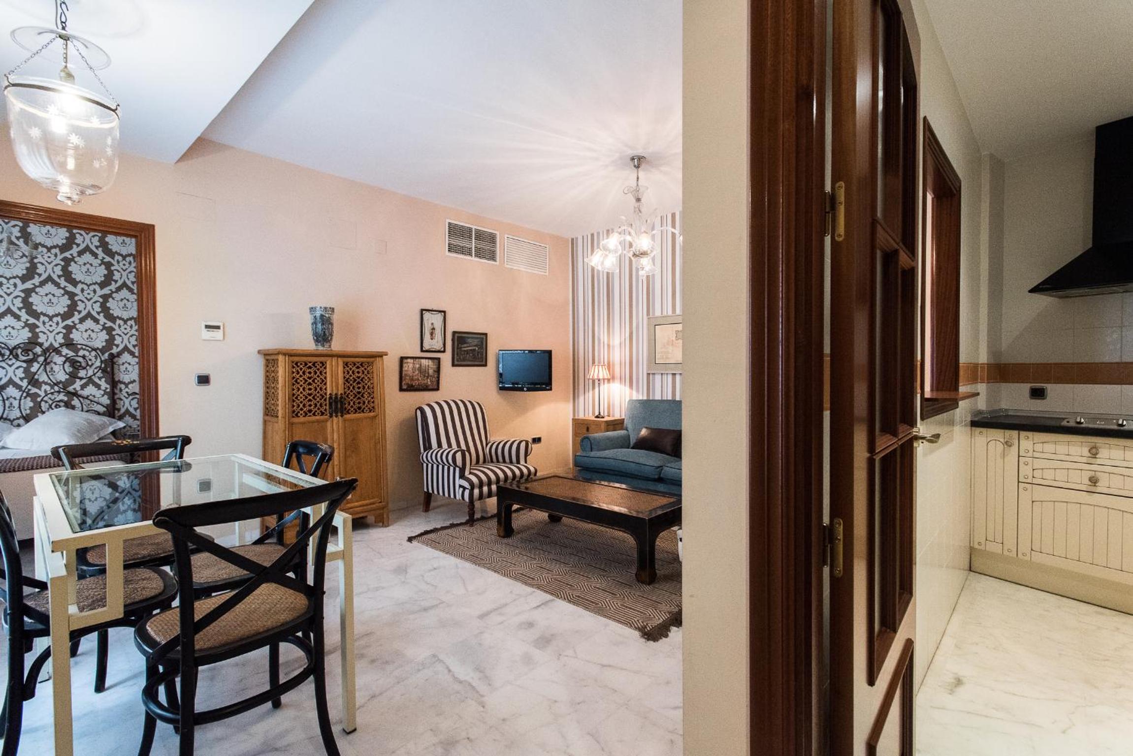 One-Bedroom Apartment - Photo 9