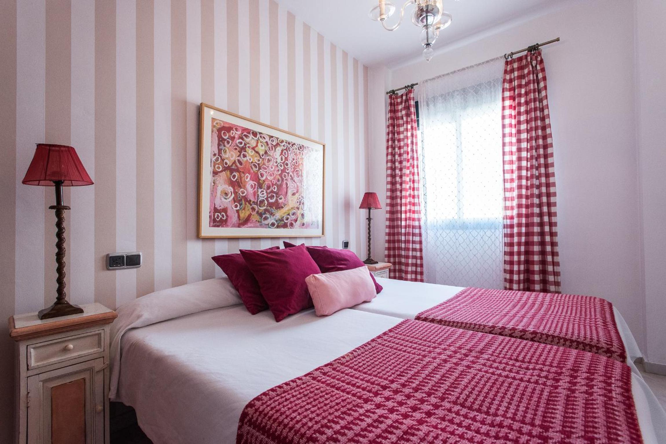 One-Bedroom Apartment - Photo 14