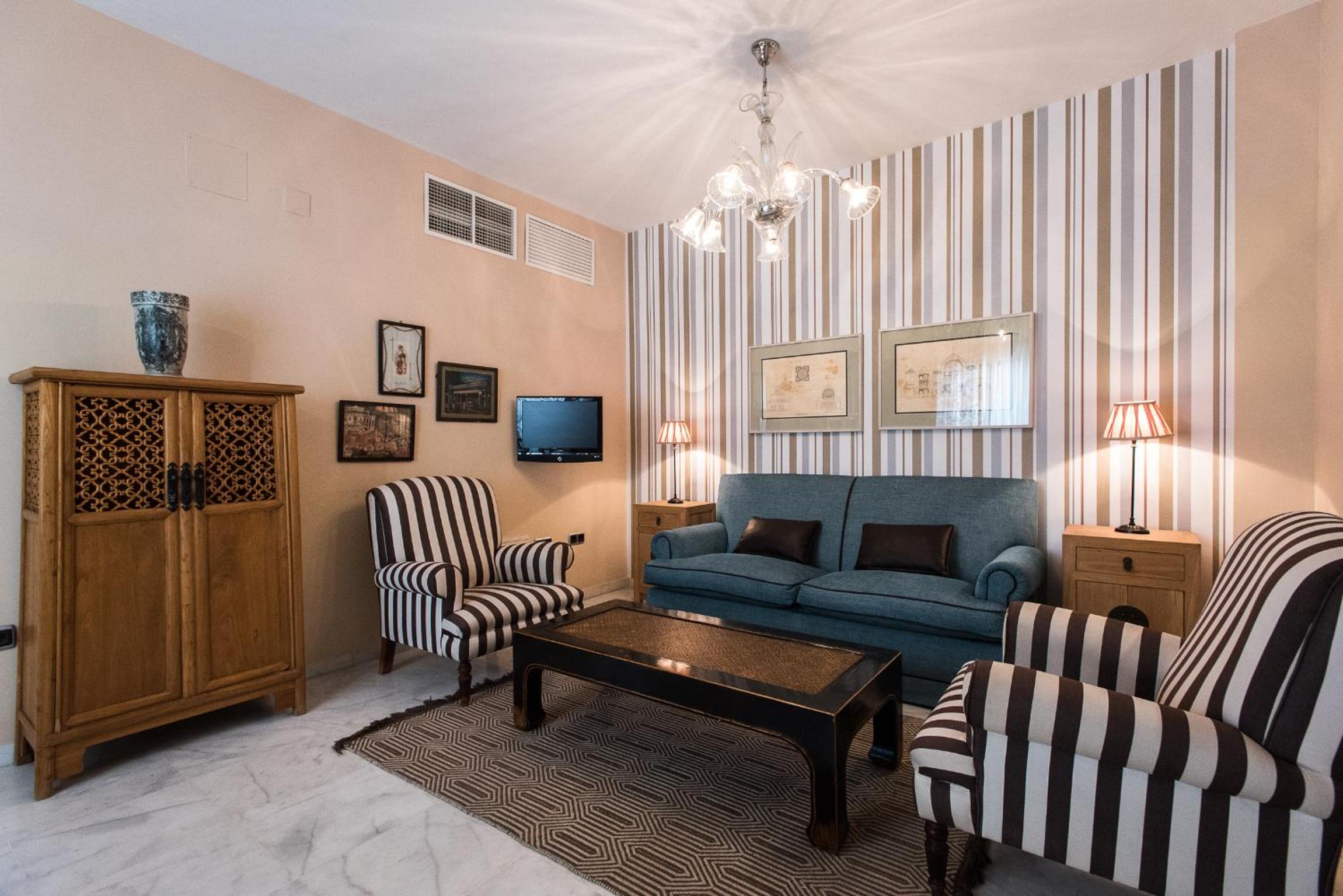 One-Bedroom Apartment - Photo 18