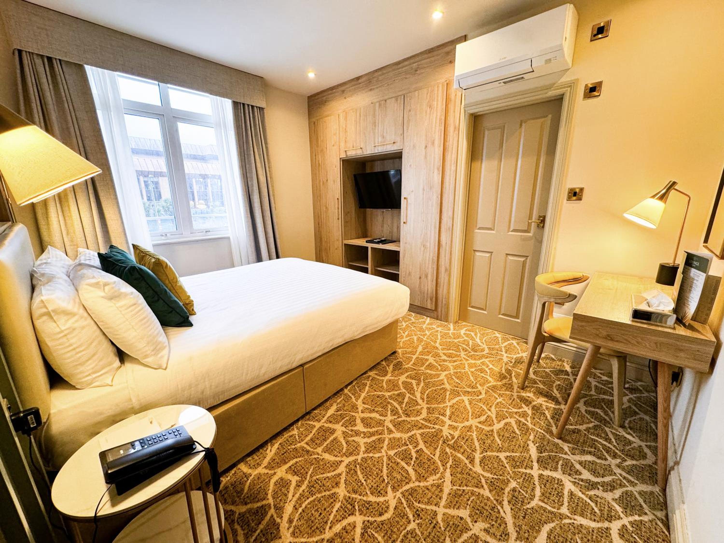 Classic Double Room  - Photo 5