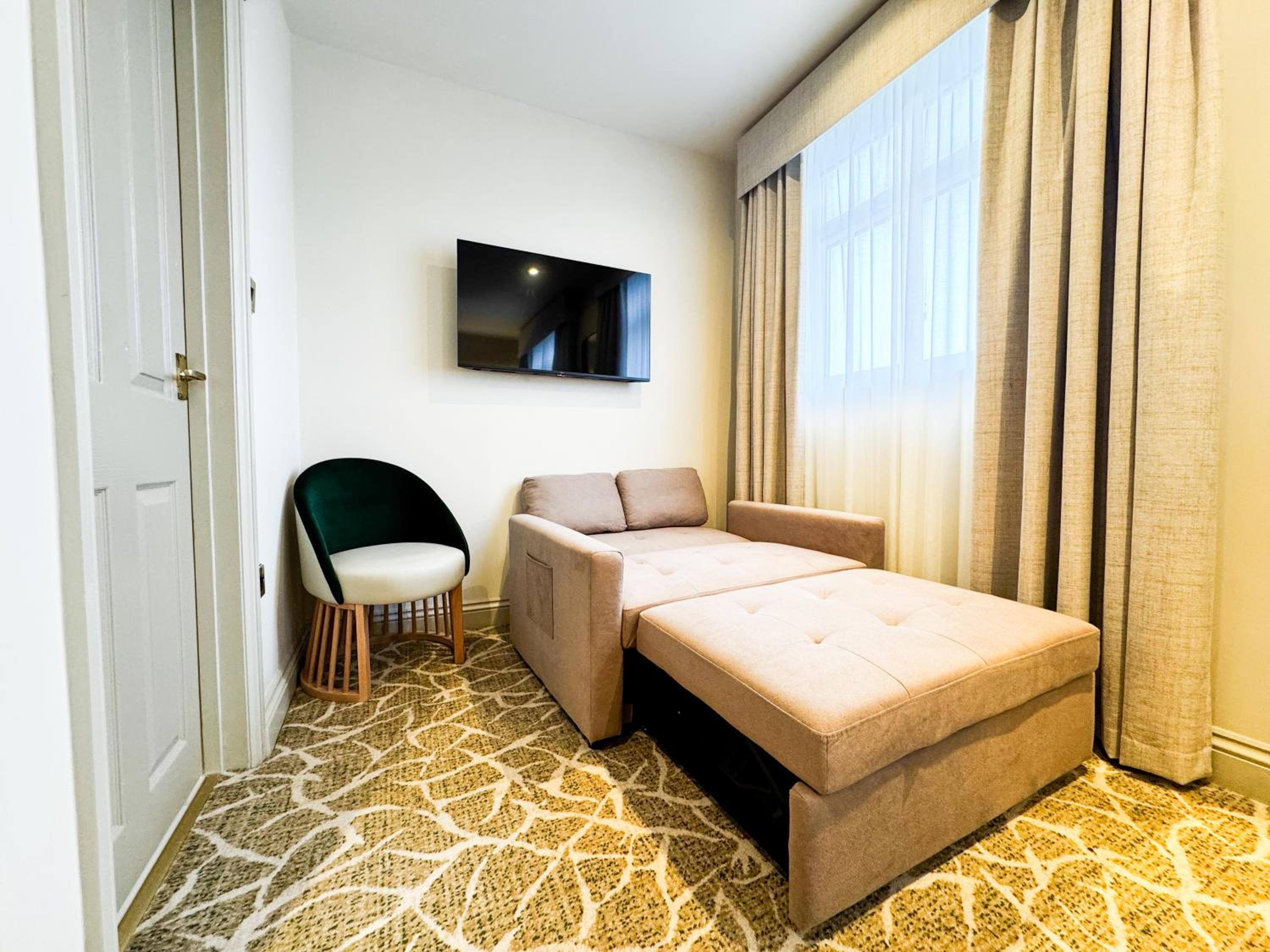 Classic Family 3 Room - Photo 1