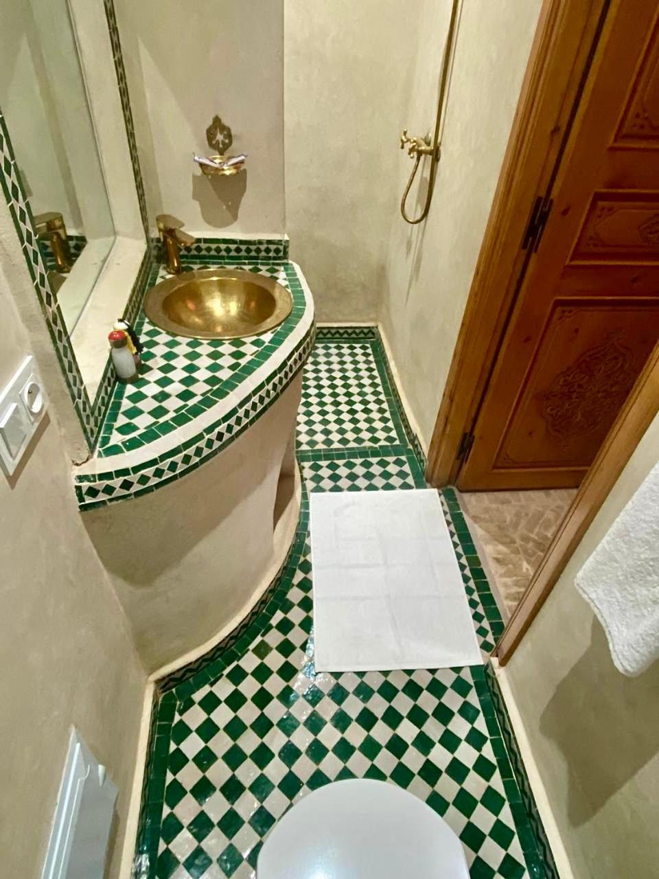 Standard Double or Twin Room photo 3