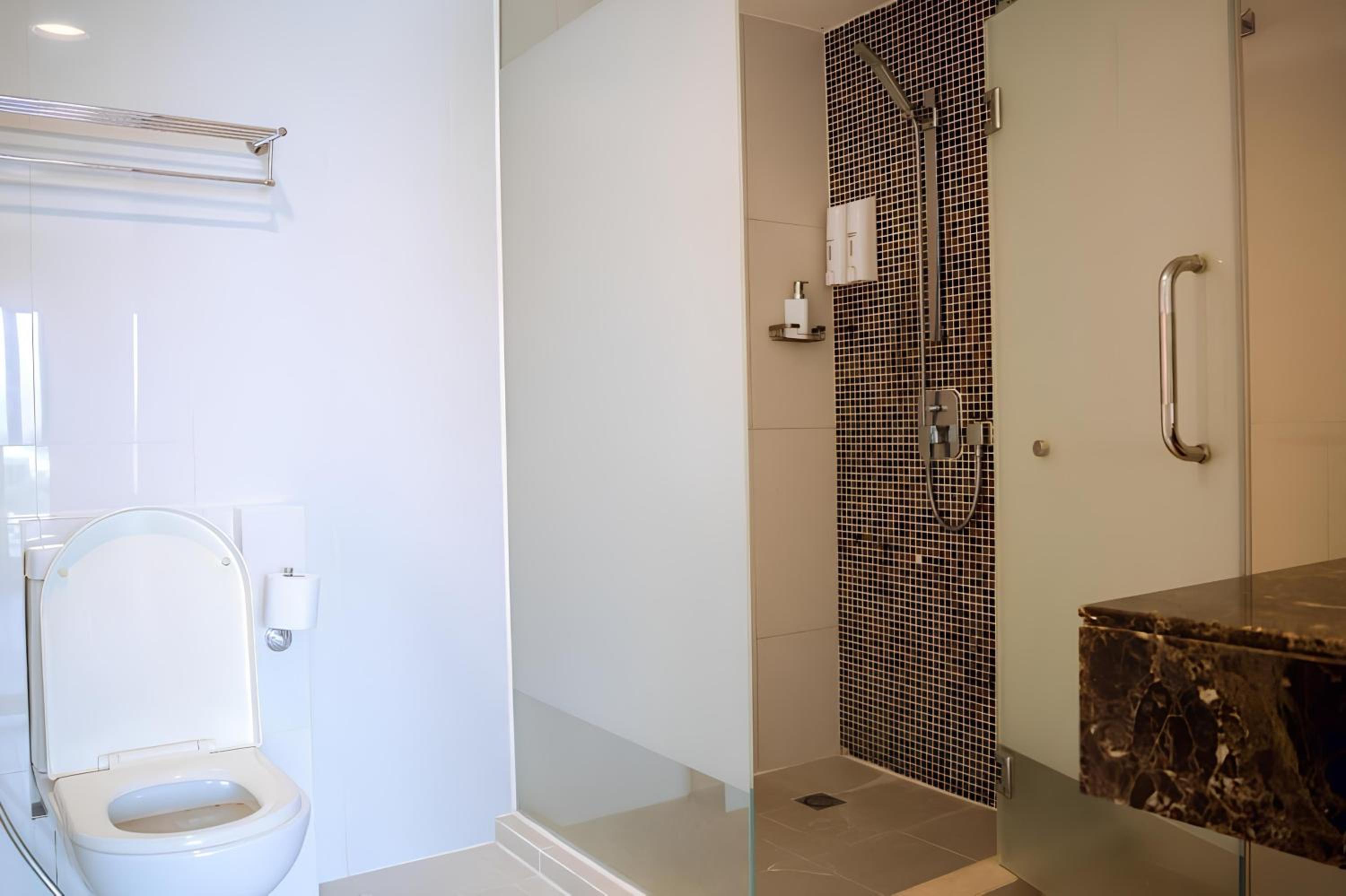 Two-Bedroom Apartment with Balcony photo 3