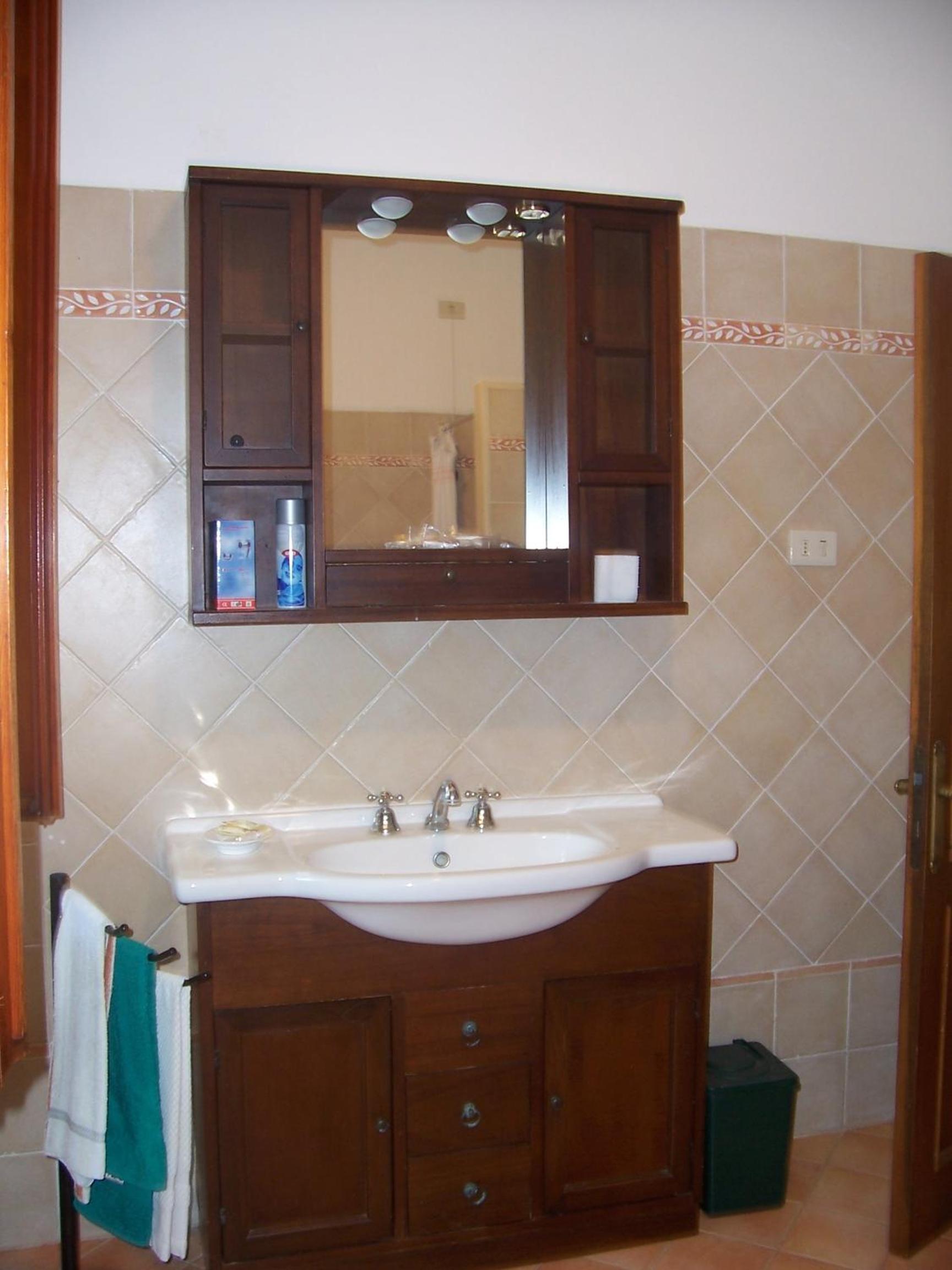 Two-Bedroom Apartment - Photo 4