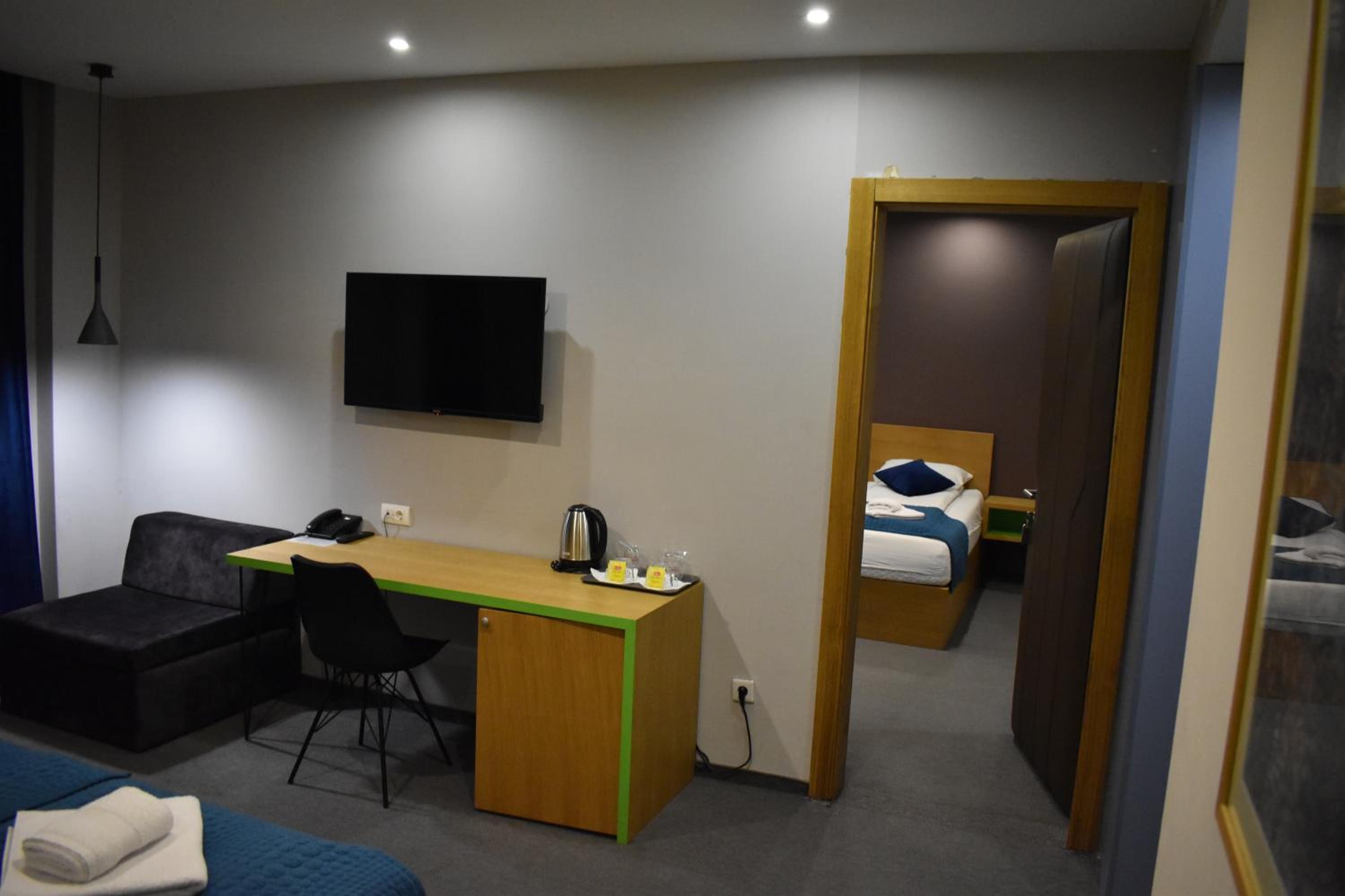 Quadruple Room photo 2