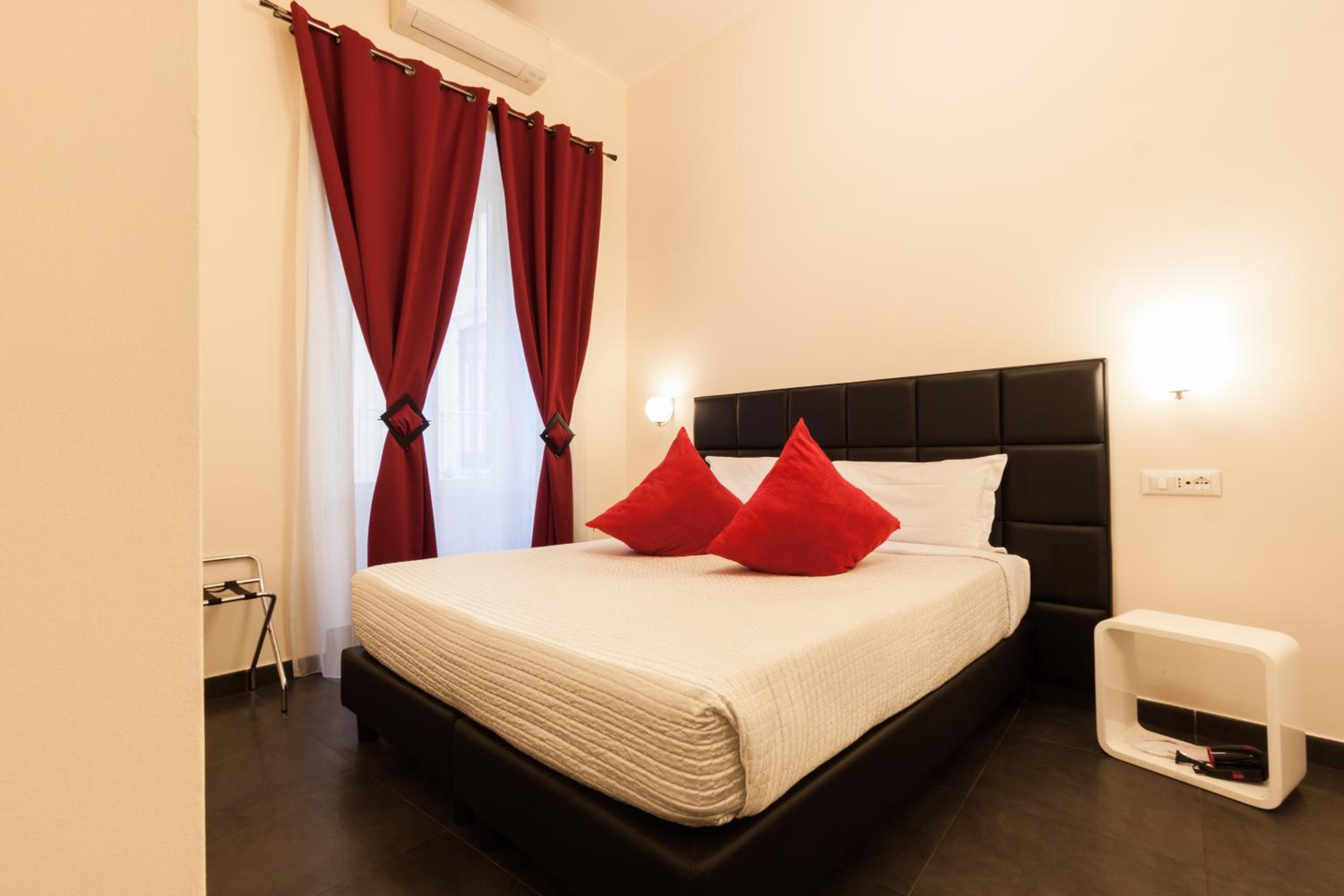 Suite (2 Adults) photo 2