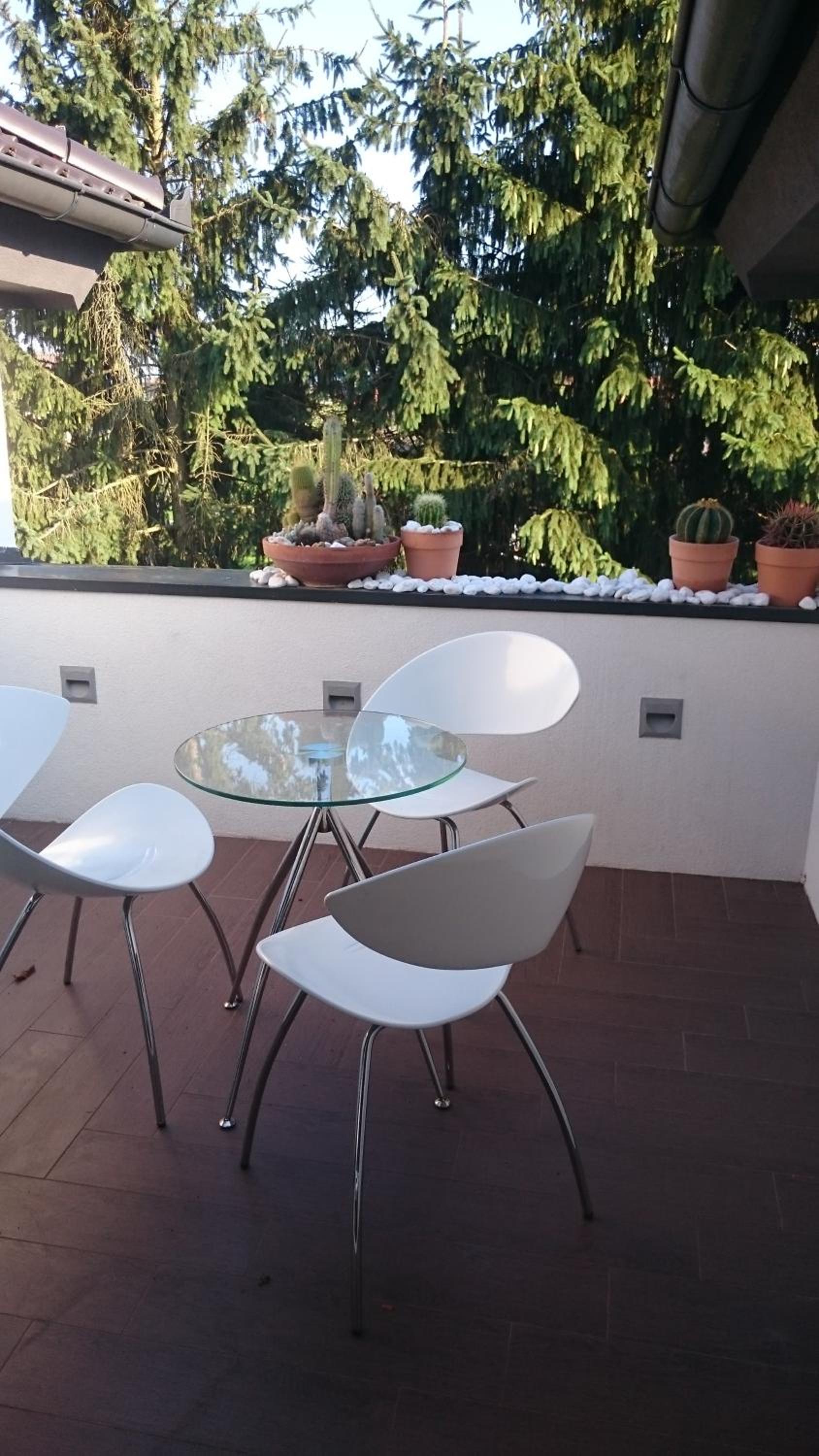 Apartment with Terrace - Photo 5