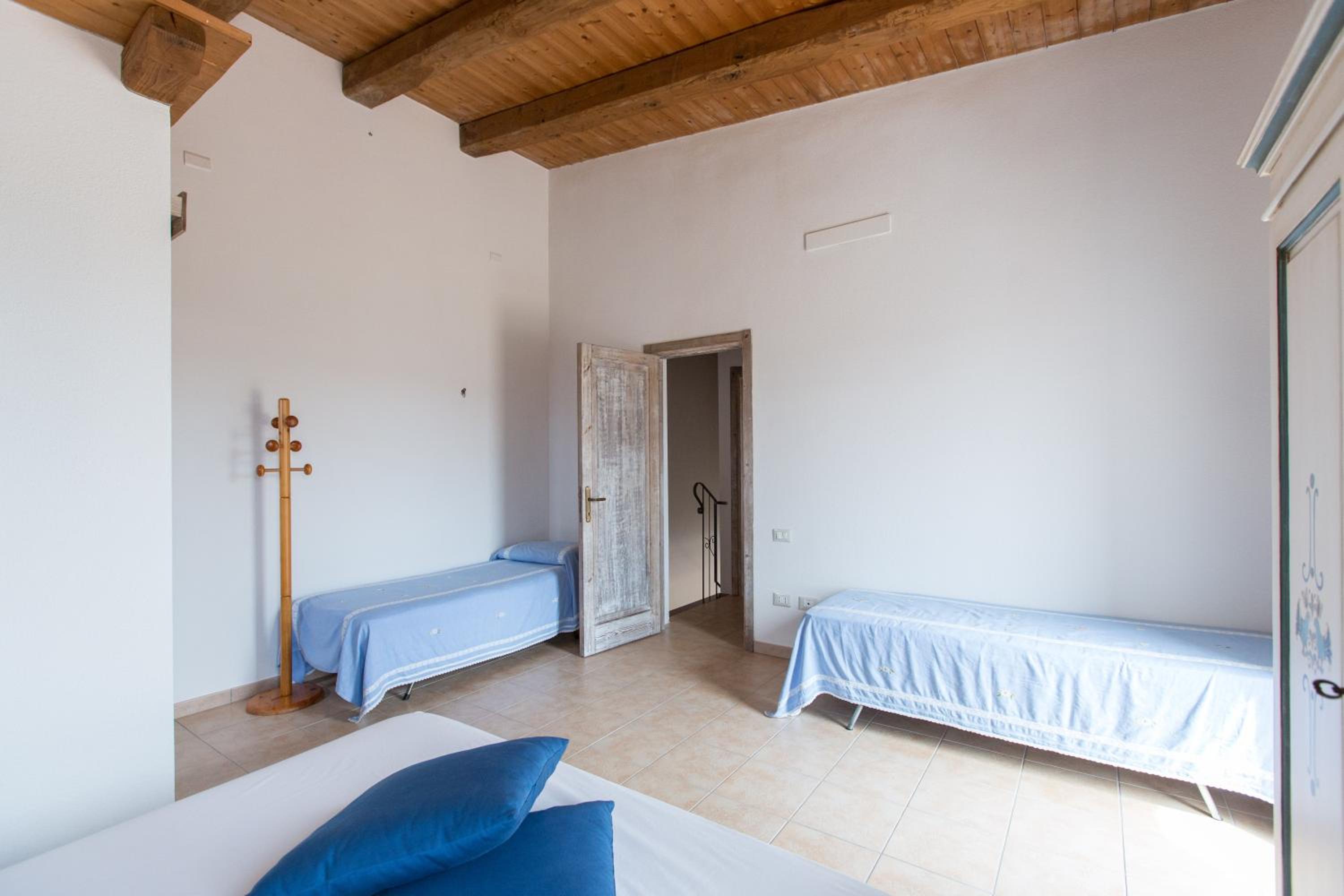 Quadruple Room - Photo 1