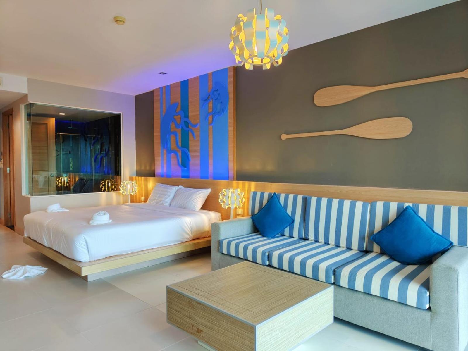 Junior Suite with Bath and Balcony photo 1