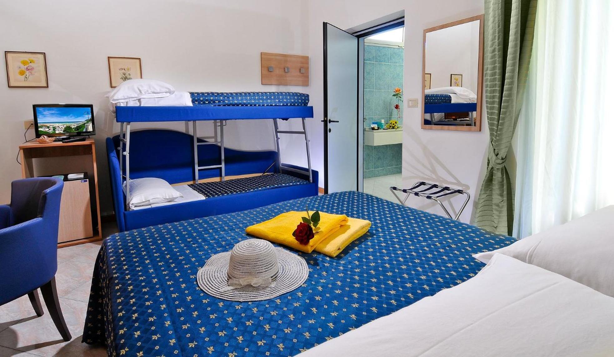 Standard Quadruple Room photo 1
