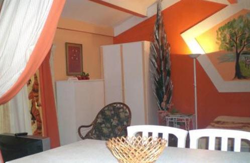 Two-Bedroom Apartment with Two Queen Beds