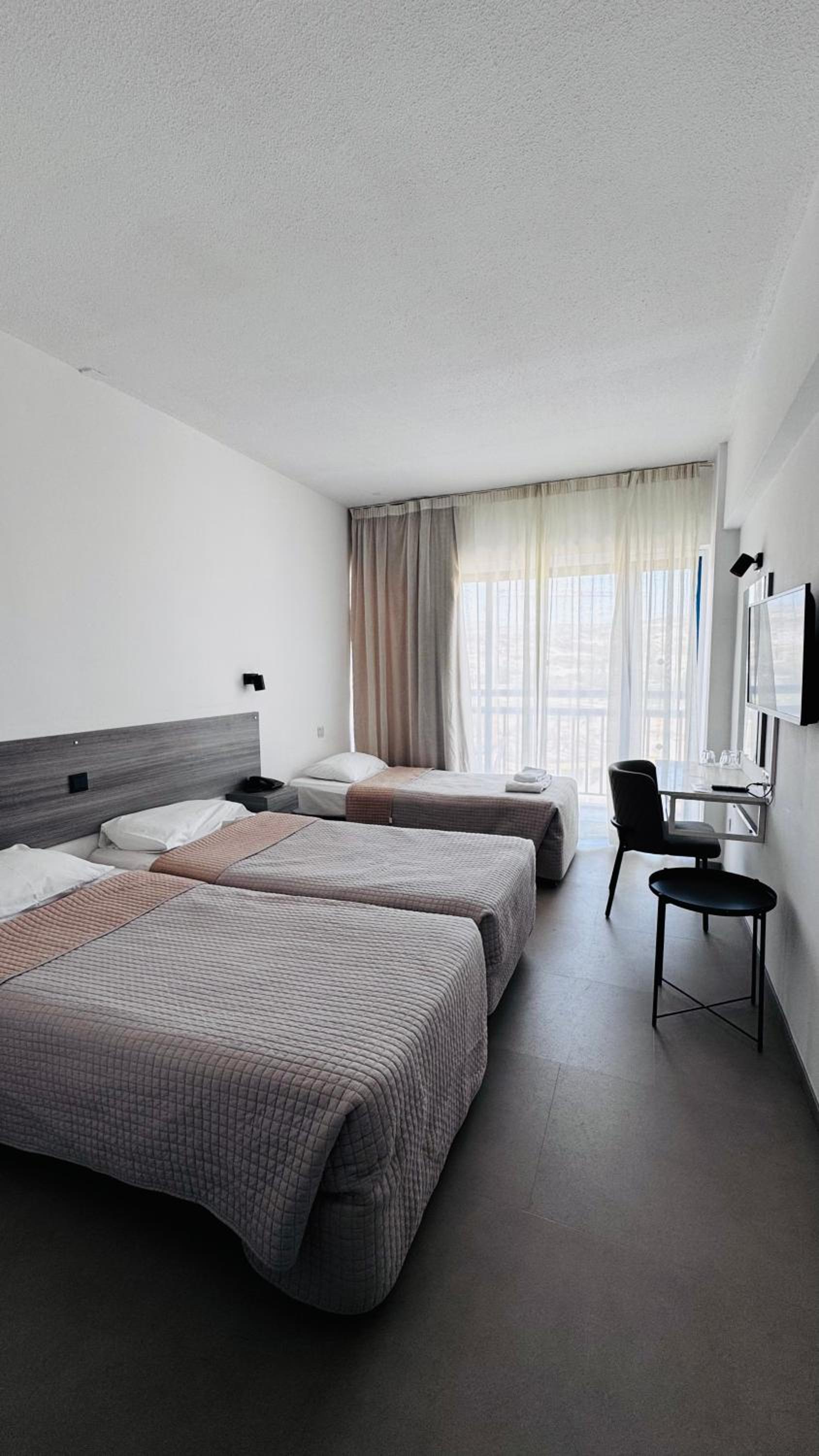 Triple Room with Sea View - Photo 1