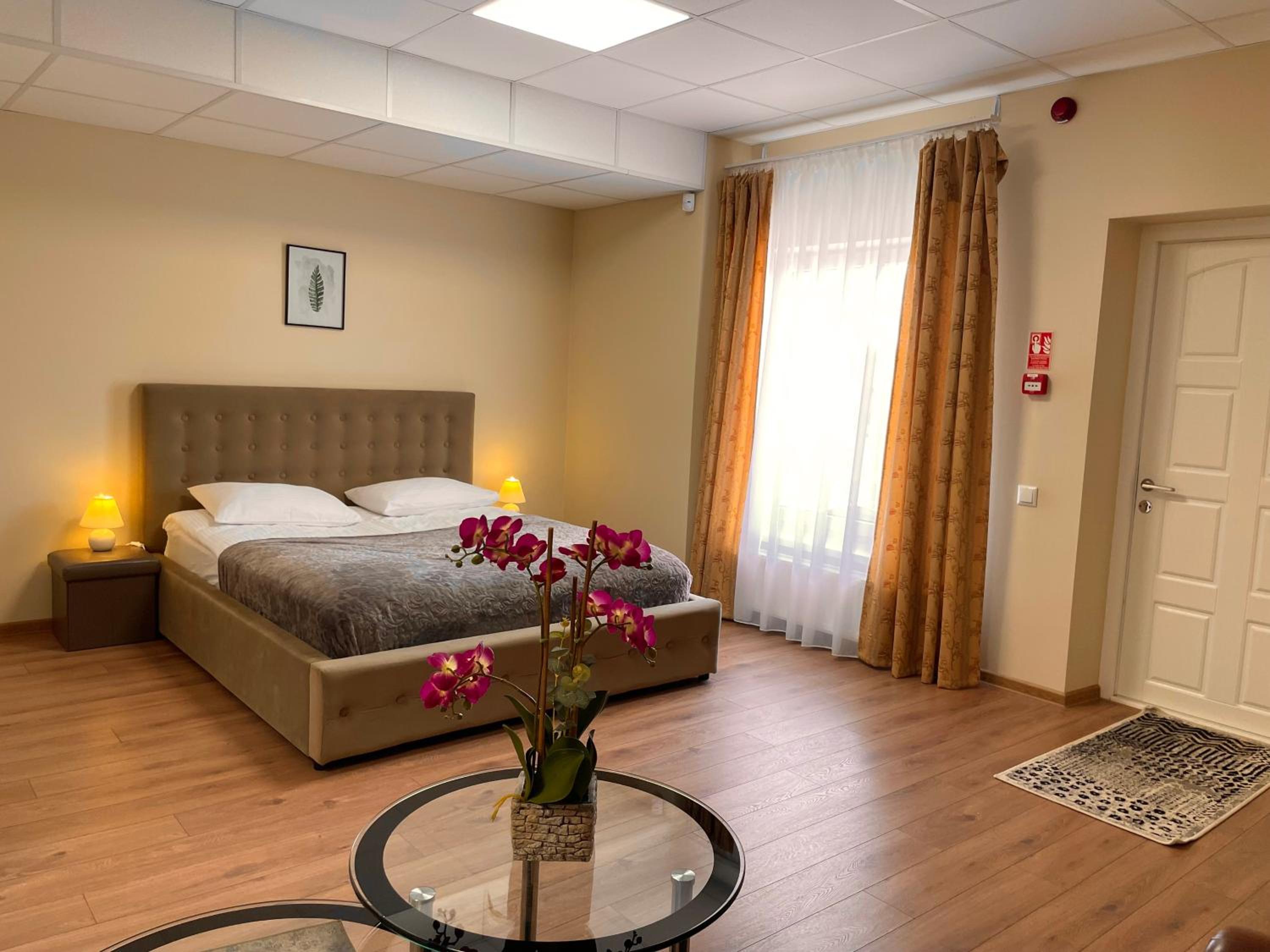 Twin Room - Photo 1