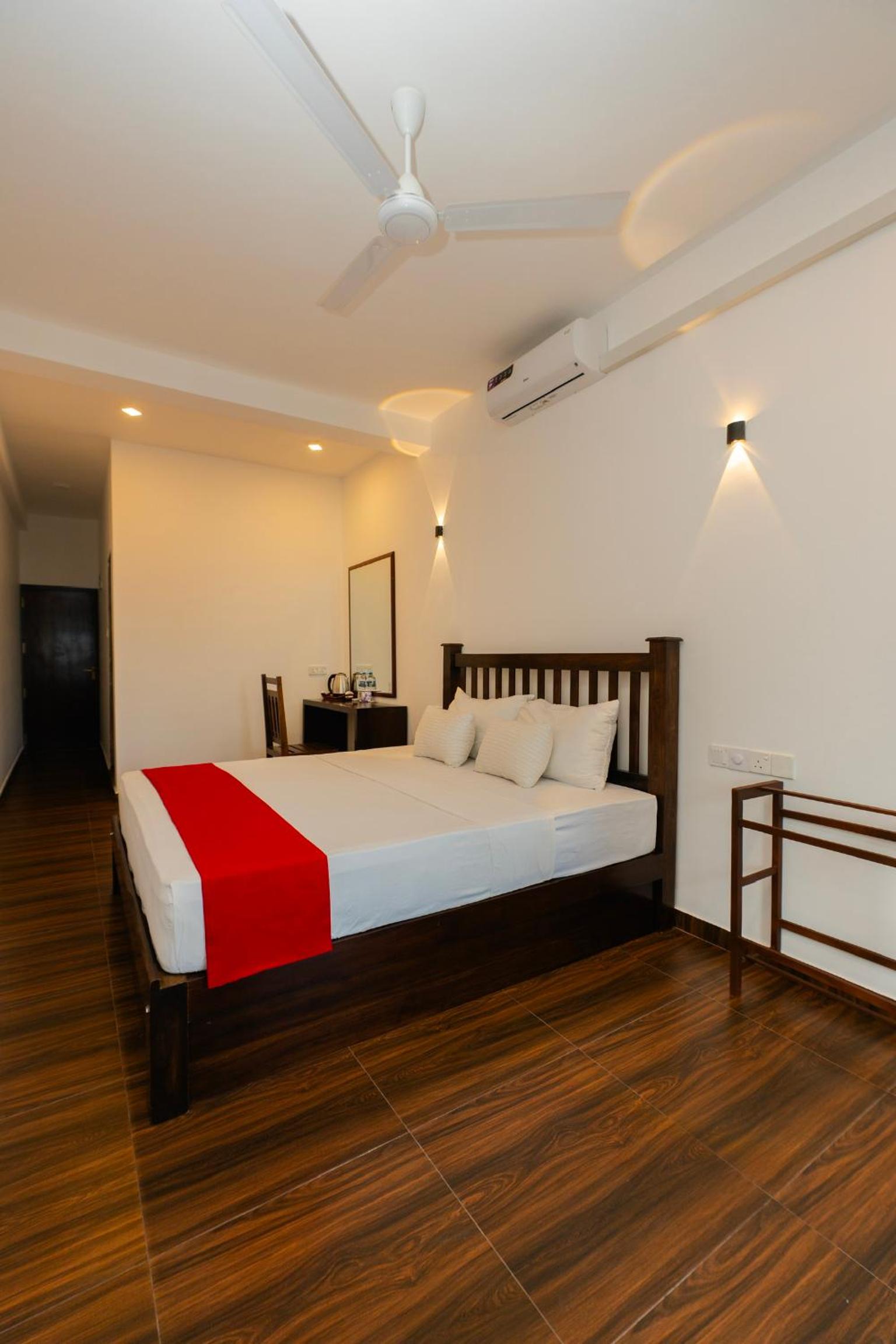 Double Room with Balcony and Sea View photo 2