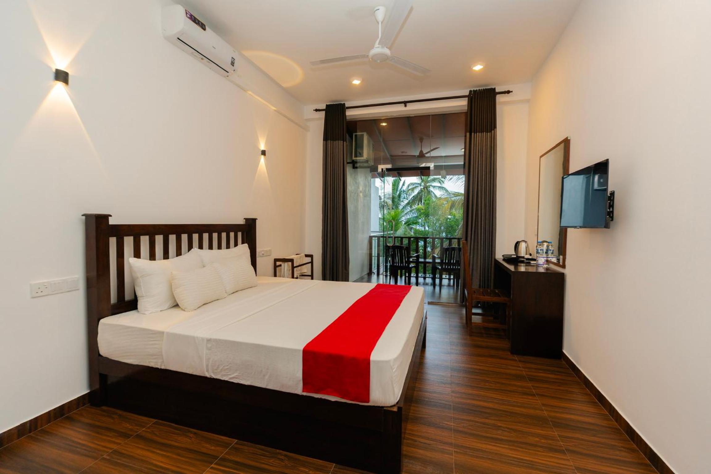 Double Room with Balcony photo 3
