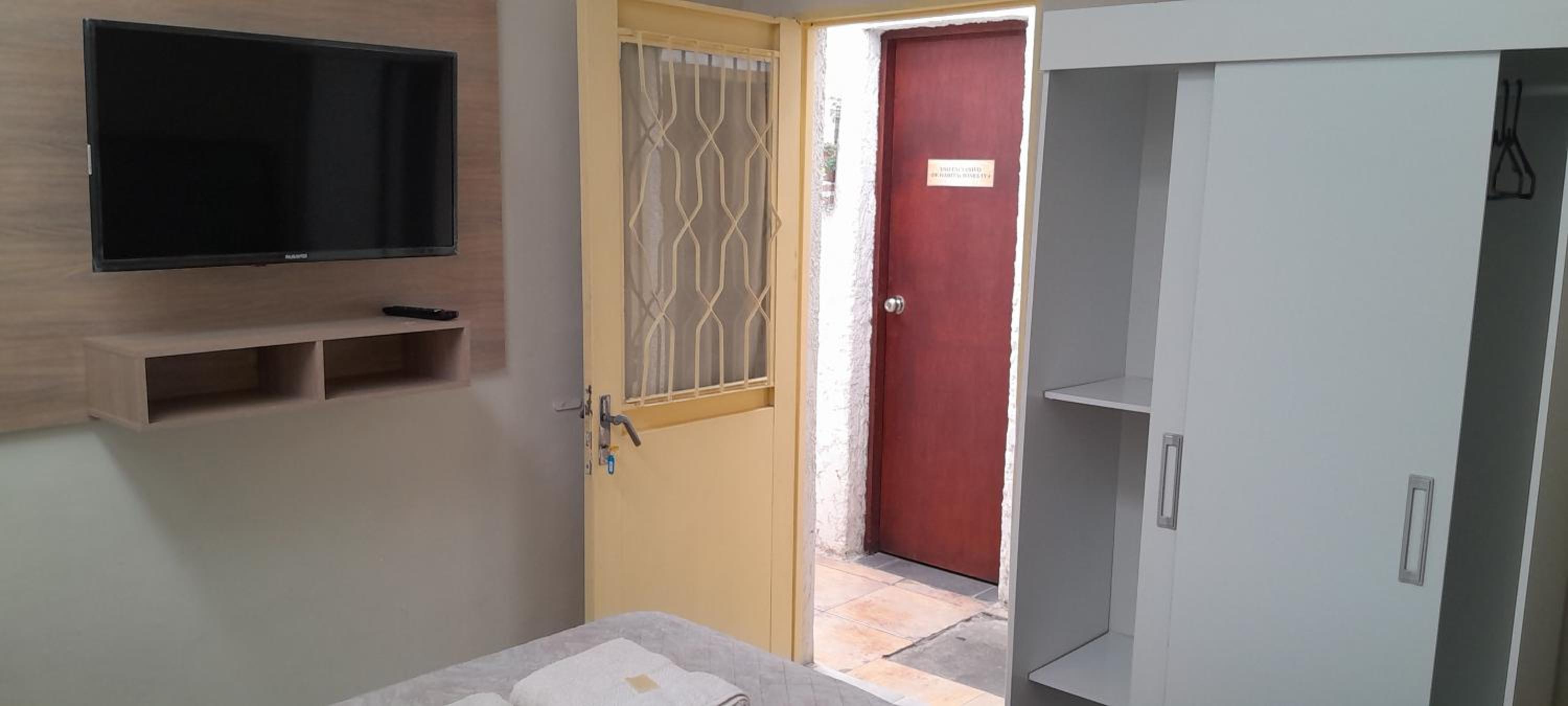 Quadruple Room with Private External Bathroom photo 2