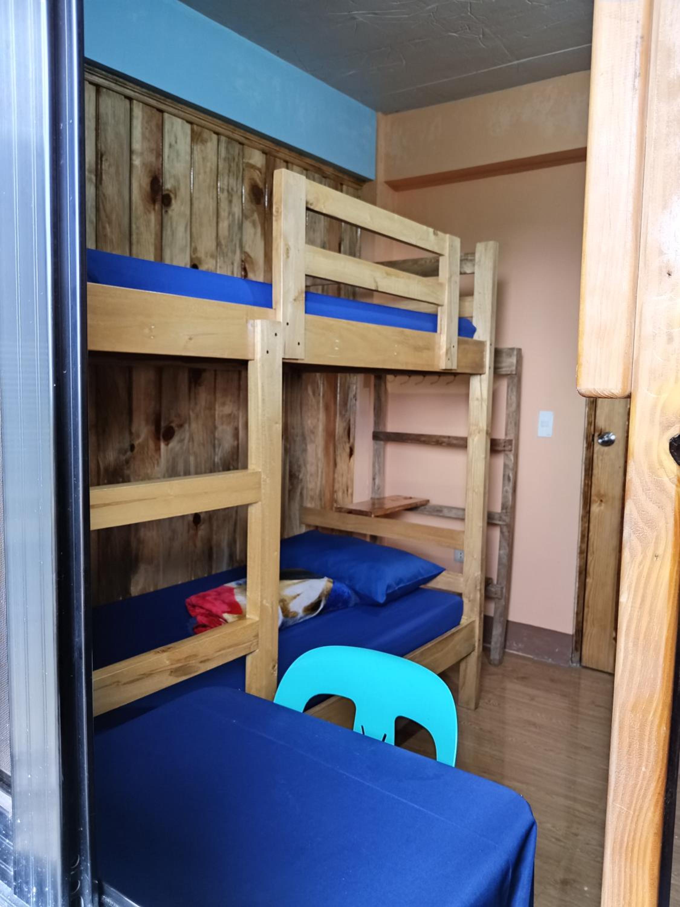 Quadruple Room with Balcony photo 3