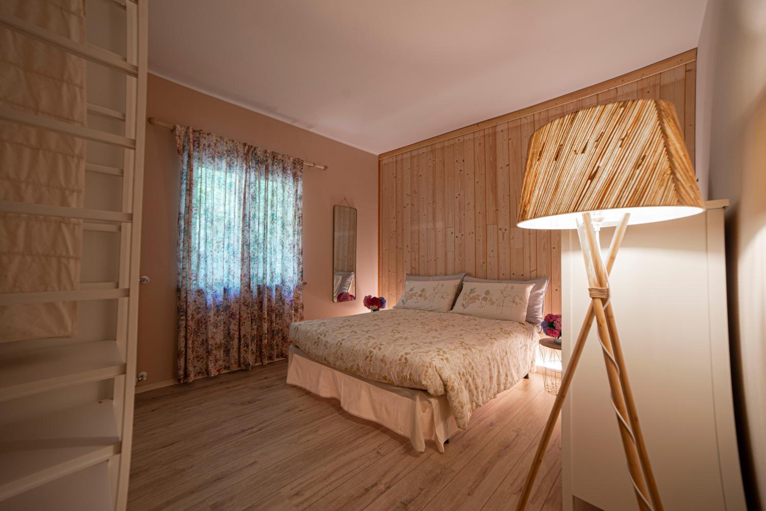 Apartment with Mountain View - Photo 11